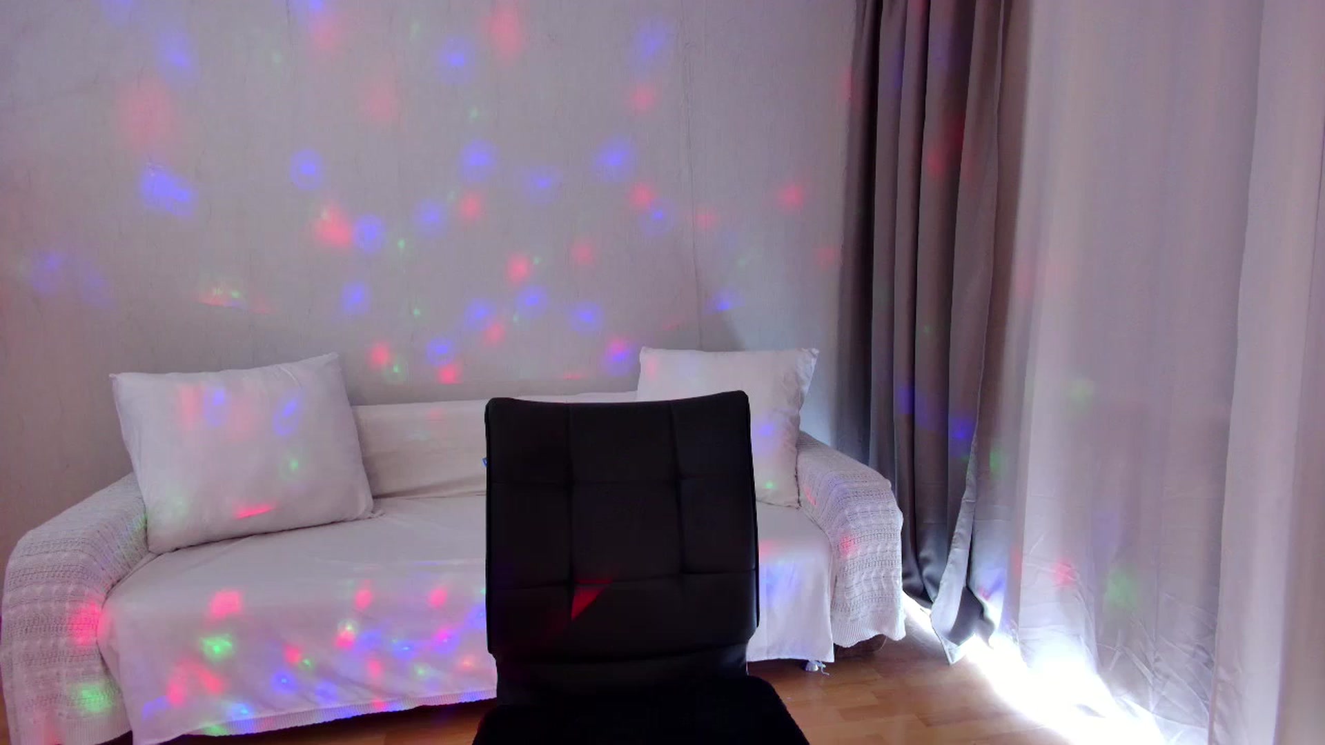 Gallery image thumbnail from Rockn_Grace's myfreecams stream on, 06/02/2023, 07:00 image 4 of 20