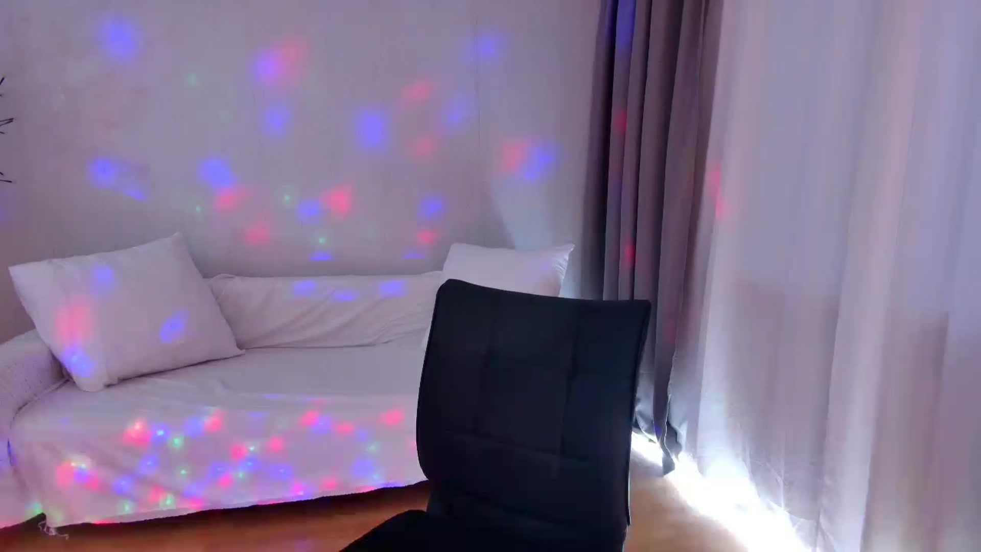 Gallery image thumbnail from Rockn_Grace's myfreecams stream on, 06/05/2023, 06:16 image 4 of 20