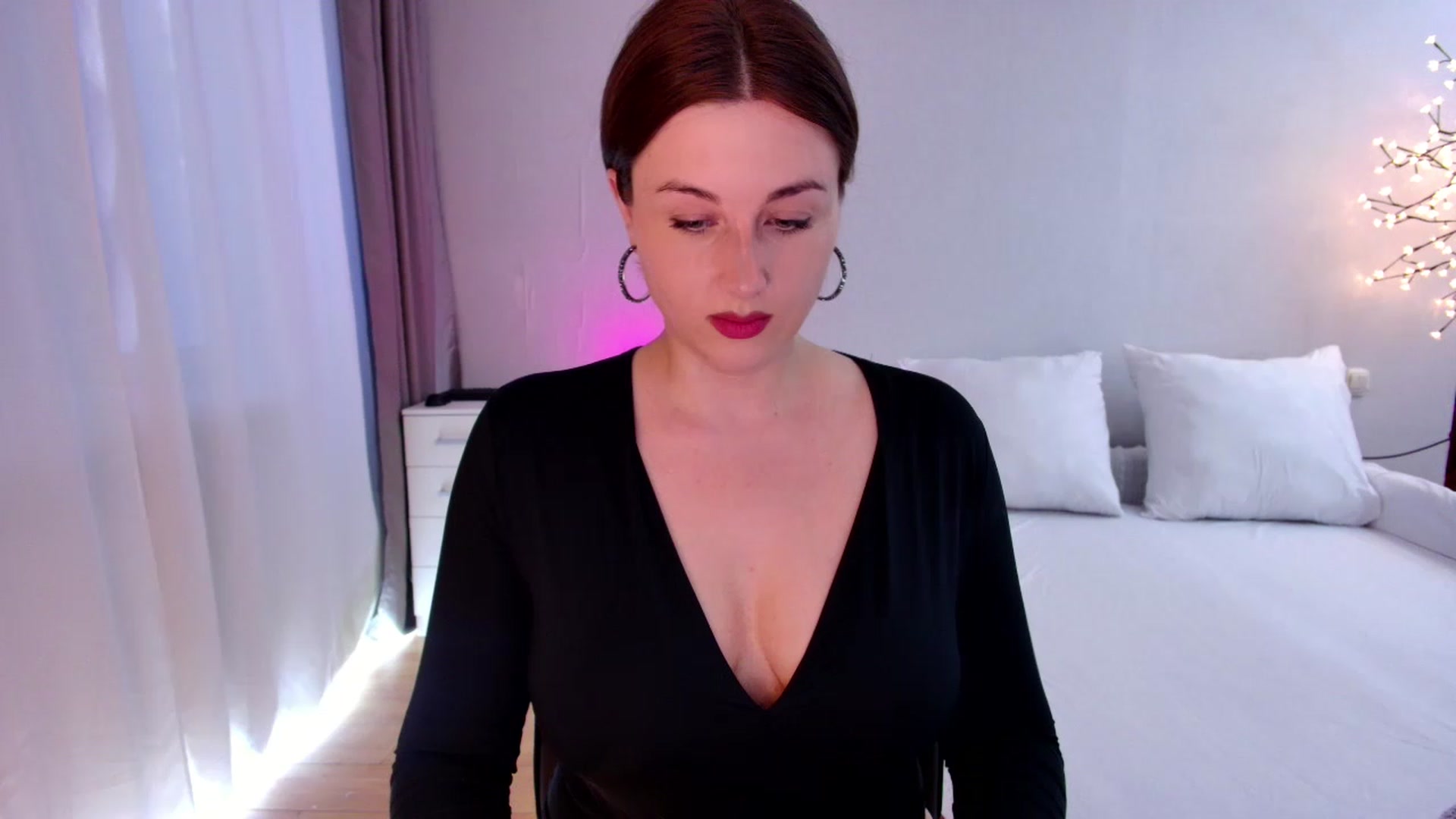 Gallery image thumbnail from Rockn_Grace's myfreecams stream on, 06/06/2023, 06:07 image 5 of 20