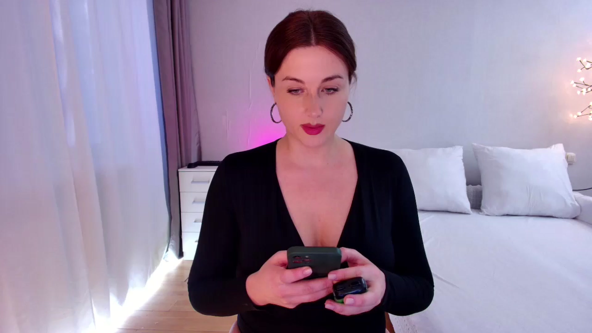 Gallery image thumbnail from Rockn_Grace's myfreecams stream on, 06/06/2023, 07:14 image 4 of 20