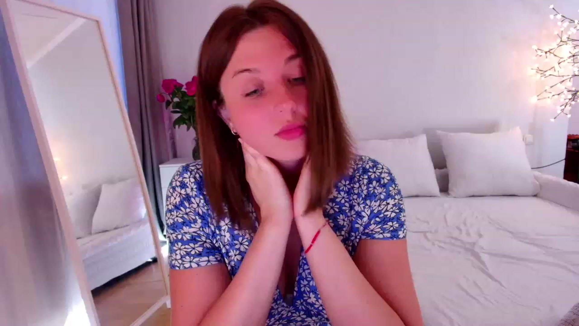 Gallery image thumbnail from Rockn_Grace's myfreecams stream on, 06/10/2023, 07:01 image 16 of 20