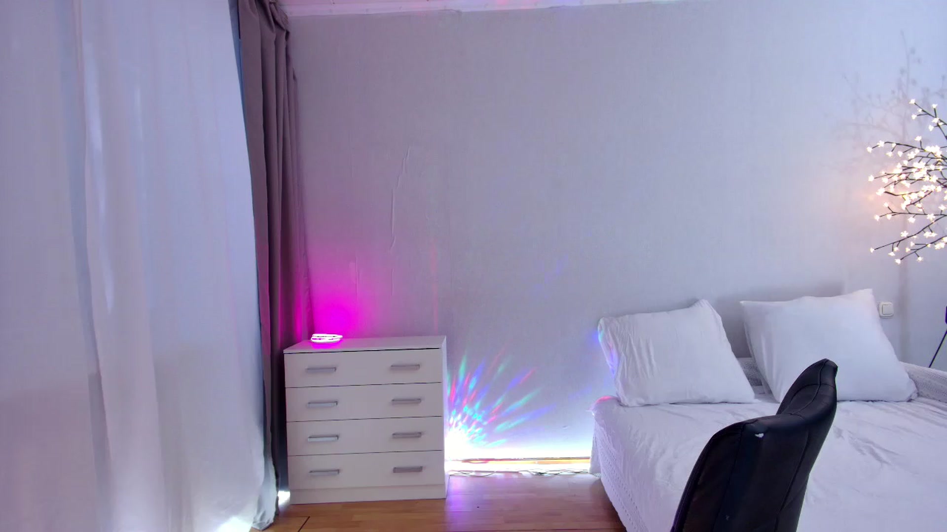 Gallery image thumbnail from Rockn_Grace's myfreecams stream on, 07/14/2023, 06:52 image 20 of 20