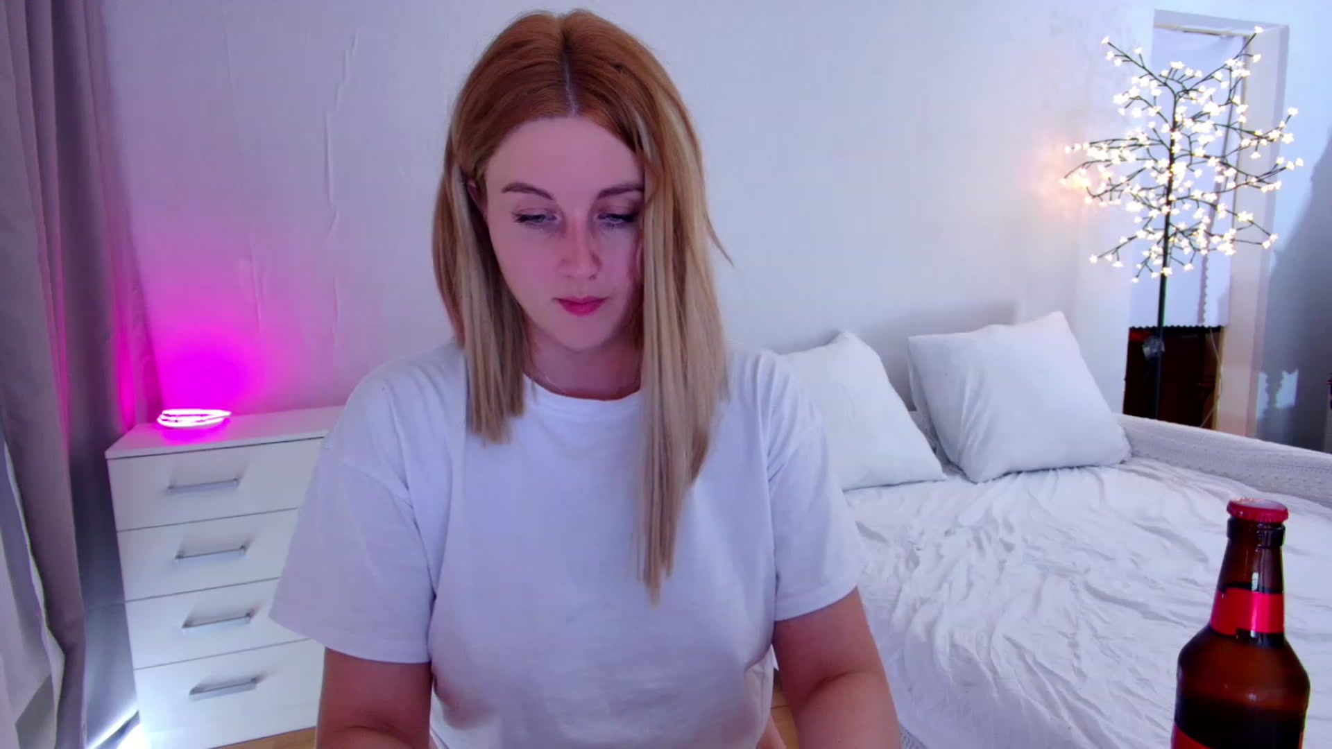 Gallery image thumbnail from Rockn_Grace's myfreecams stream on, 07/20/2023, 22:01 image 14 of 20