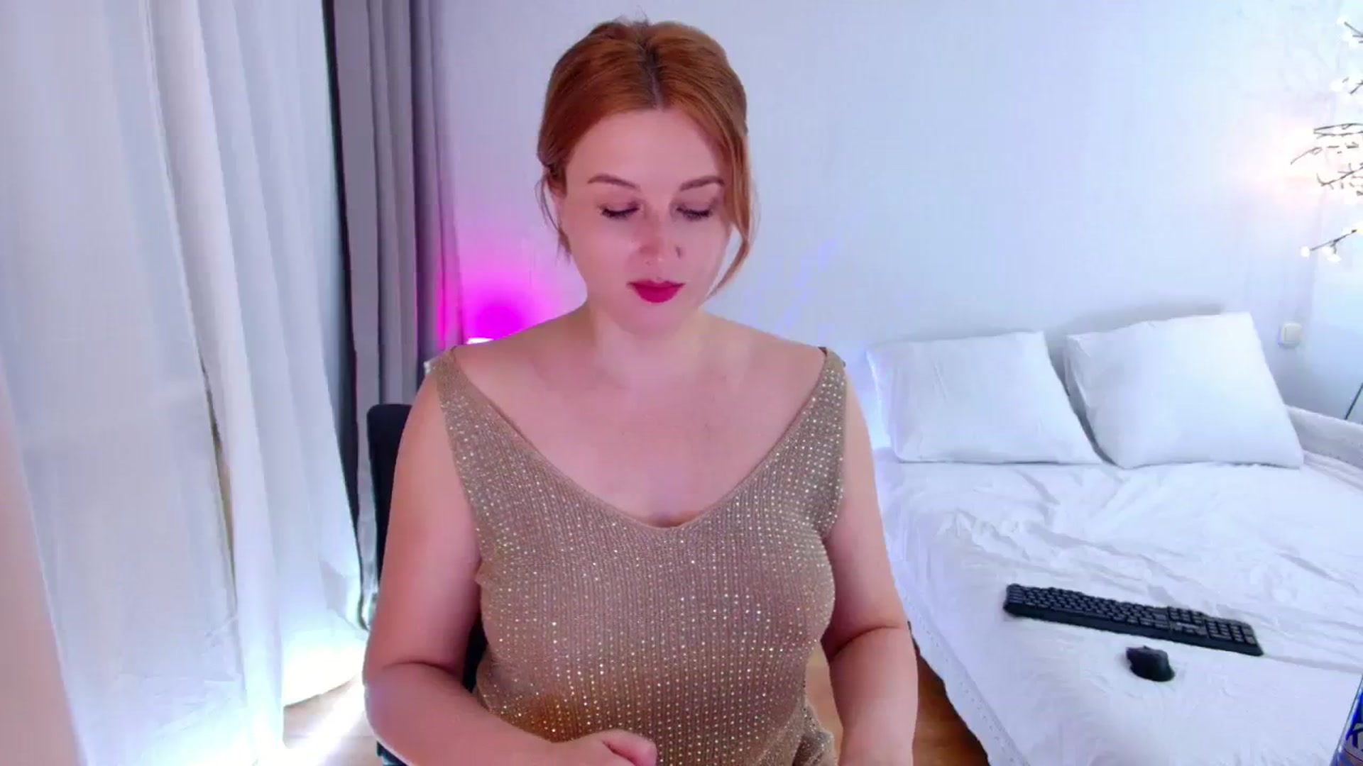 Gallery image thumbnail from Rockn_Grace's myfreecams stream on, 07/28/2023, 23:28 image 5 of 20