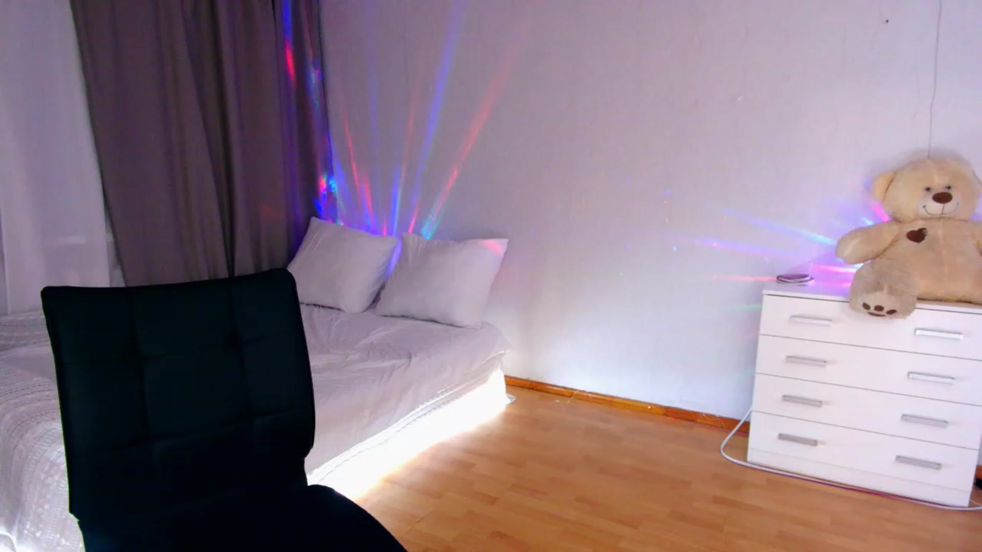 Gallery image thumbnail from Rockn_Grace's myfreecams stream on, 08/05/2023, 17:31 image 2 of 20