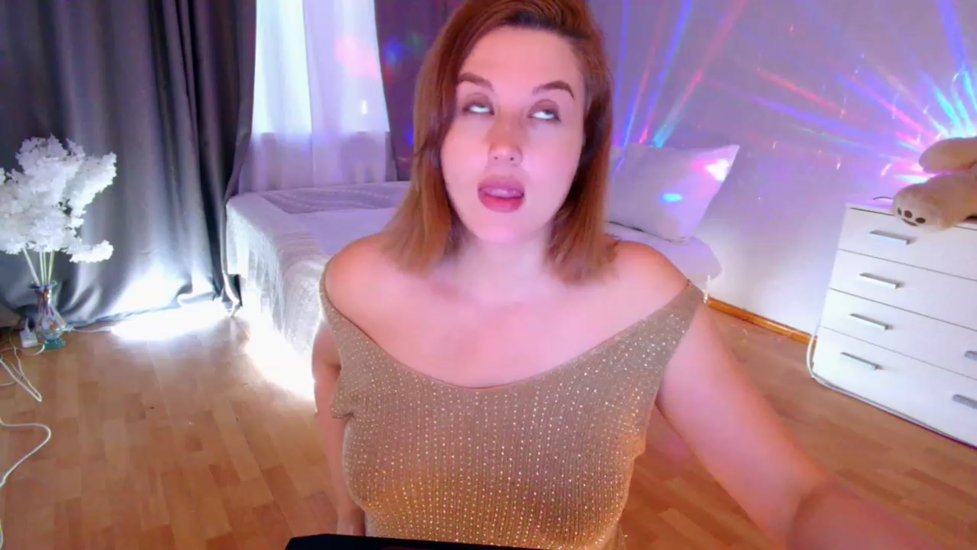 Gallery image thumbnail from Rockn_Grace's myfreecams stream on, 08/08/2023, 10:57 image 17 of 20