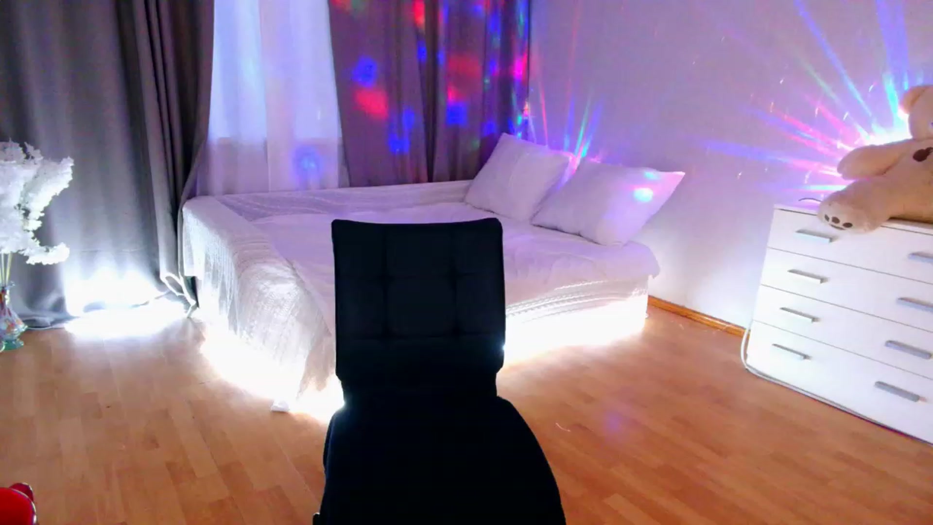 Gallery image thumbnail from Rockn_Grace's myfreecams stream on, 08/09/2023, 06:38 image 9 of 20