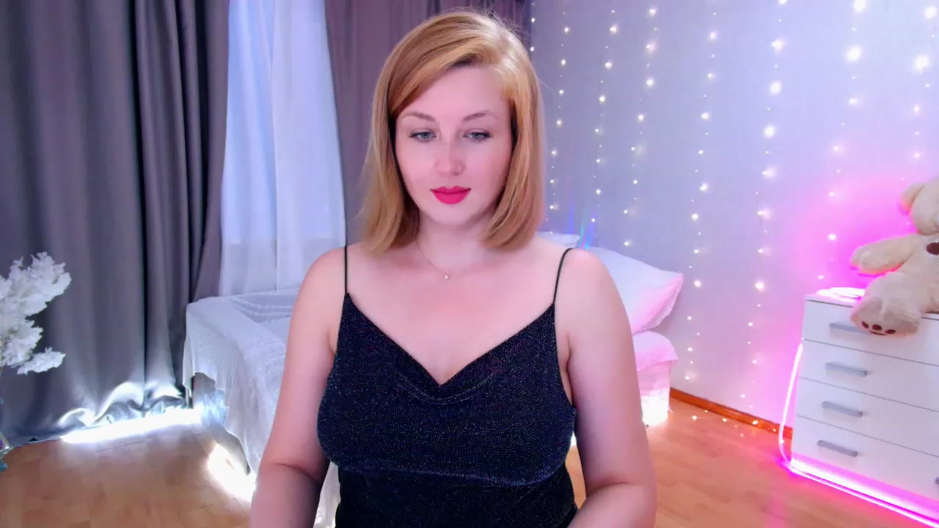 Gallery image thumbnail from Rockn_Grace's myfreecams stream on, 08/18/2023, 06:44 image 5 of 20