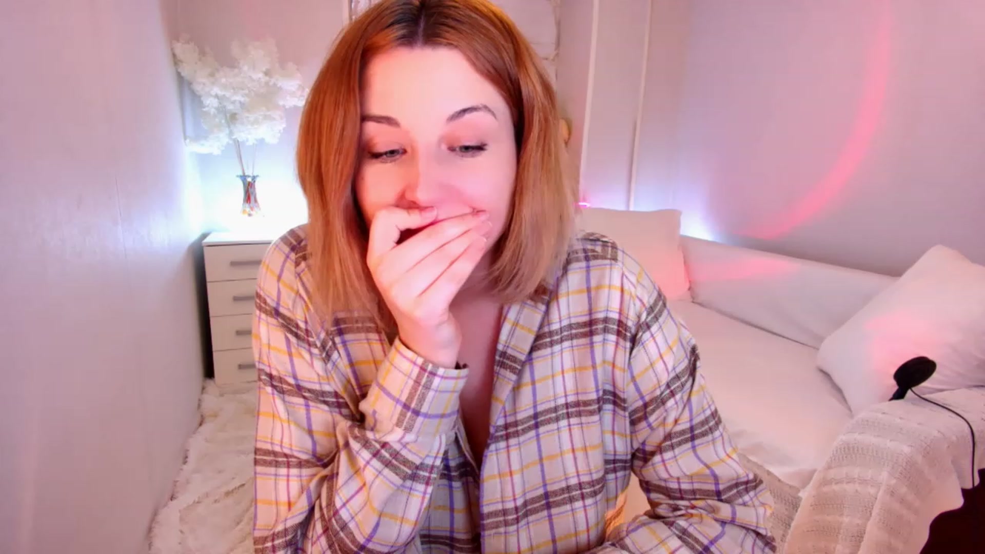 Gallery image thumbnail from Rockn_Grace's myfreecams stream on, 08/30/2023, 20:14 image 19 of 20