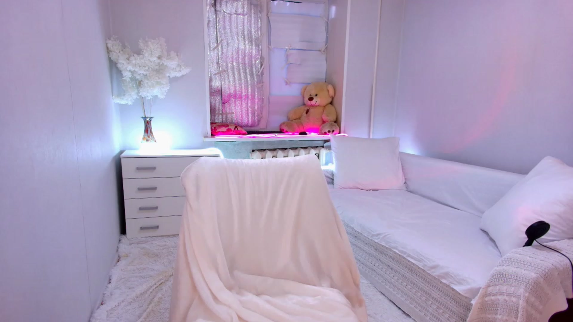 Gallery image thumbnail from Rockn_Grace's myfreecams stream on, 08/31/2023, 16:41 image 8 of 20