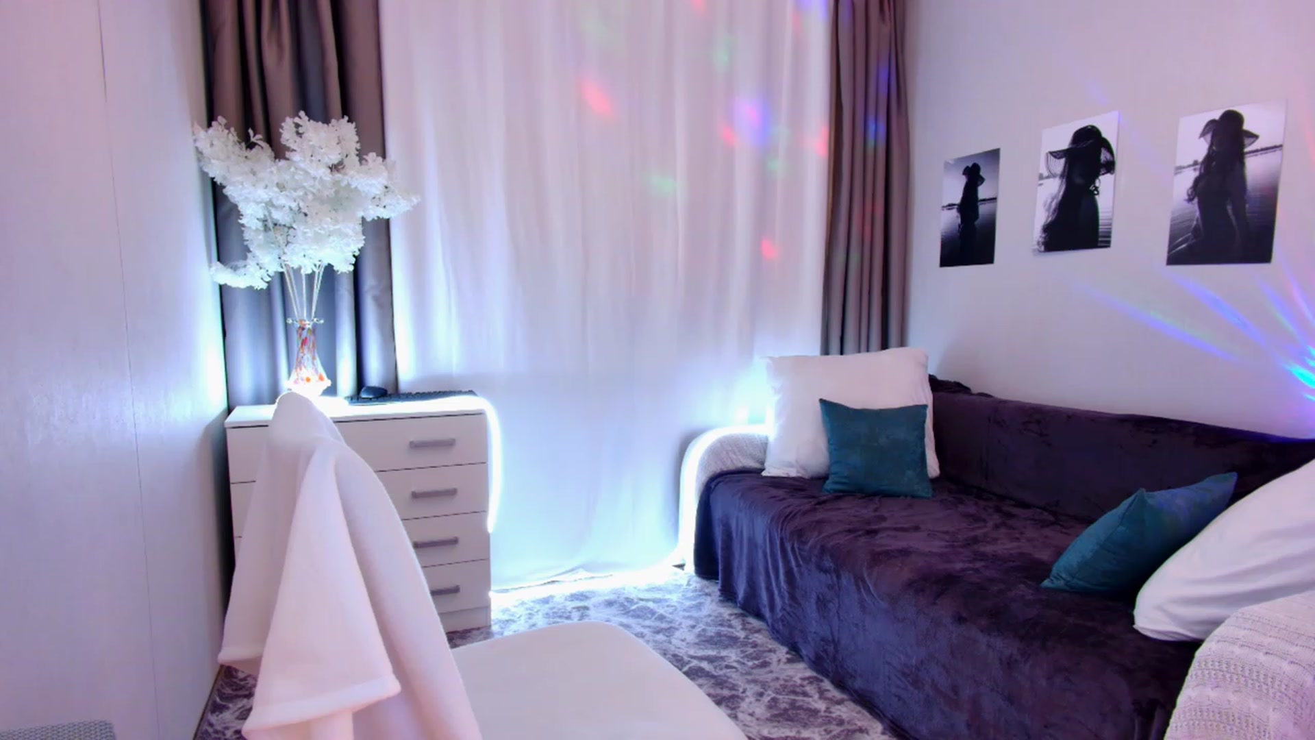 Gallery image thumbnail from Rockn_Grace's myfreecams stream on, 09/18/2023, 15:16 image 18 of 20