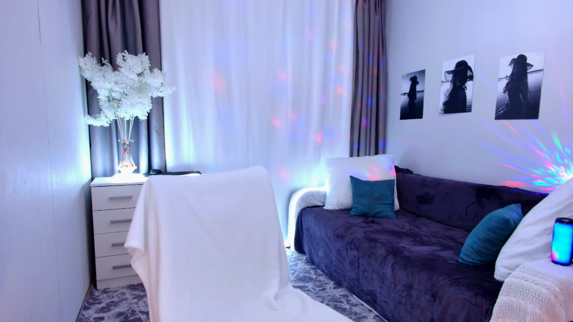 Gallery image thumbnail from Rockn_Grace's myfreecams stream on, 09/21/2023, 05:12 image 16 of 20
