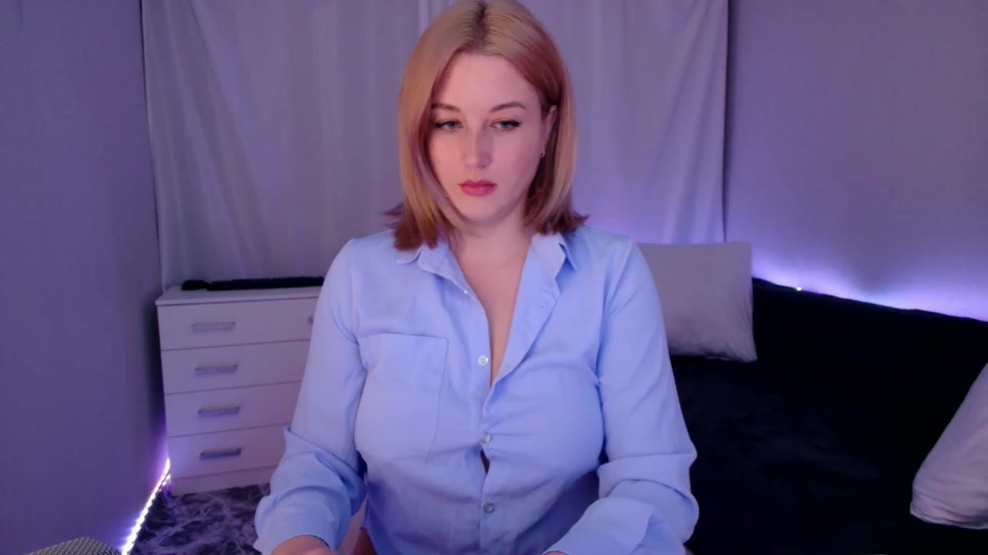 Gallery image thumbnail from Rockn_Grace's myfreecams stream on, 10/03/2023, 14:29 image 17 of 20