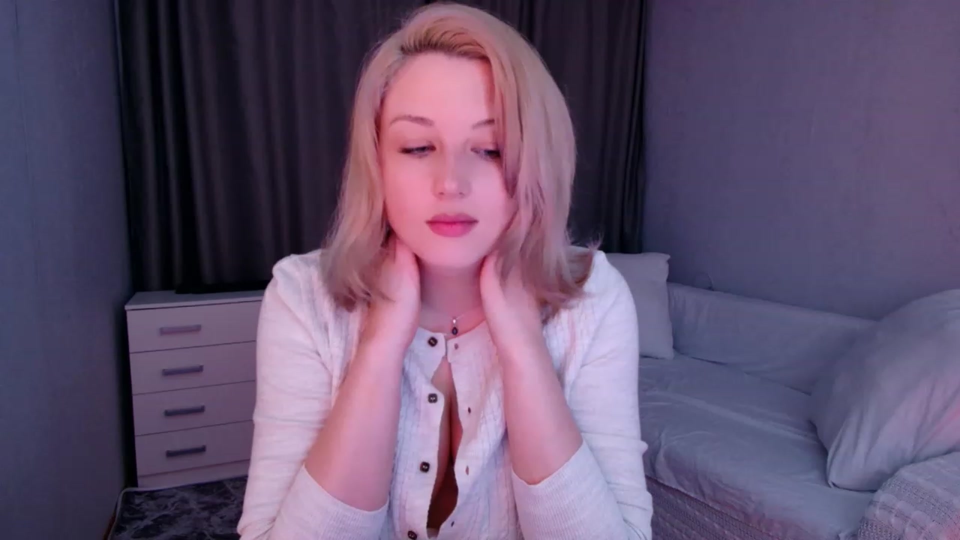 Gallery image thumbnail from Rockn_Grace's myfreecams stream on, 10/10/2023, 07:36 image 9 of 20