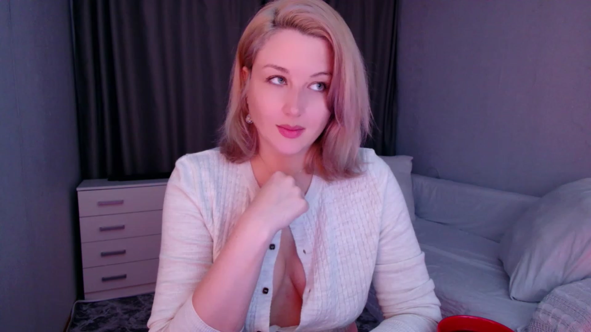 Gallery image thumbnail from Rockn_Grace's myfreecams stream on, 10/10/2023, 07:36 image 6 of 20