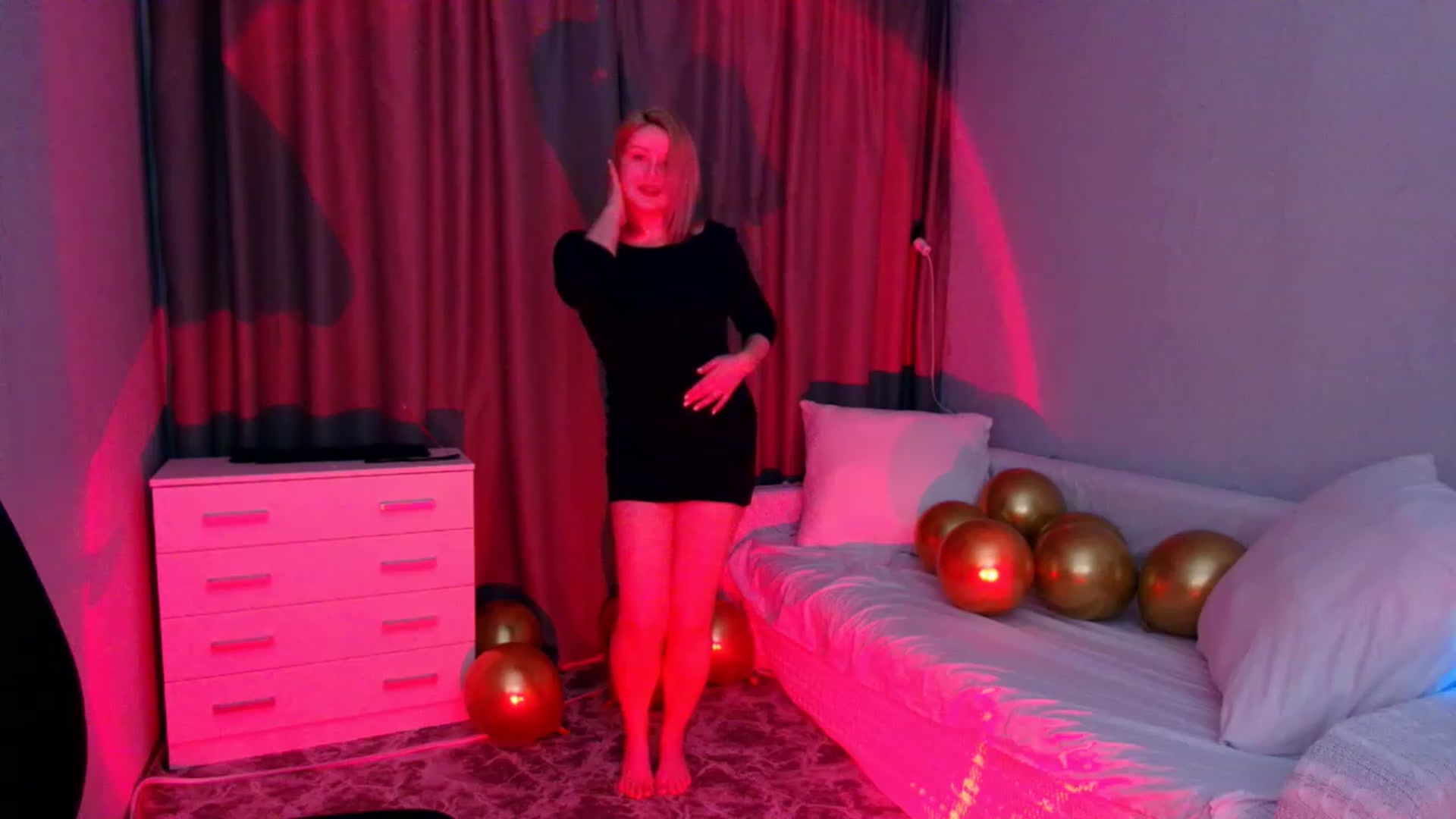 Gallery image thumbnail from Rockn_Grace's myfreecams stream on, 10/13/2023, 11:56 image 10 of 20