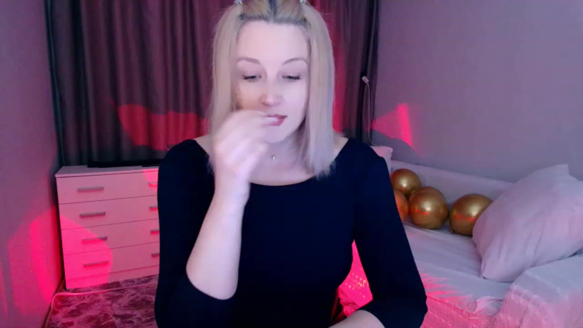 Gallery image thumbnail from Rockn_Grace's myfreecams stream on, 10/13/2023, 11:56 image 3 of 20