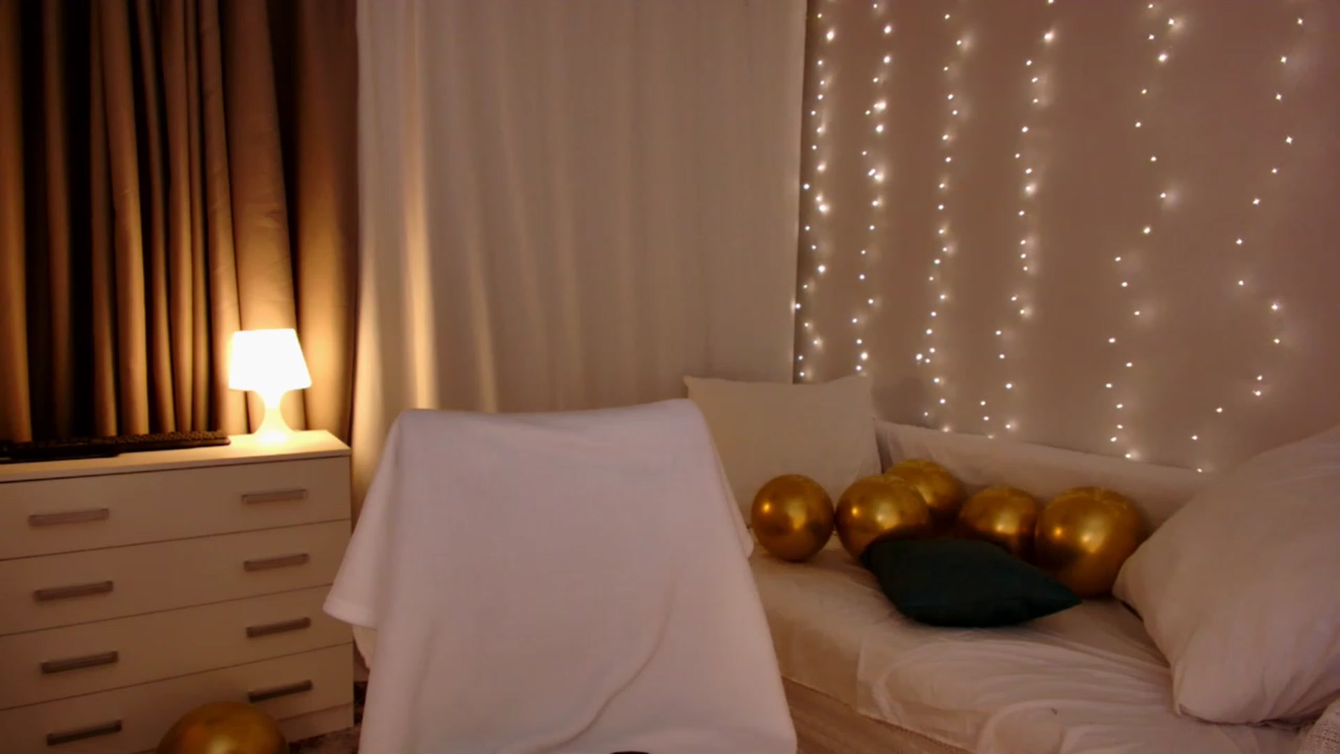 Gallery image thumbnail from Rockn_Grace's myfreecams stream on, 10/18/2023, 20:26 image 18 of 20