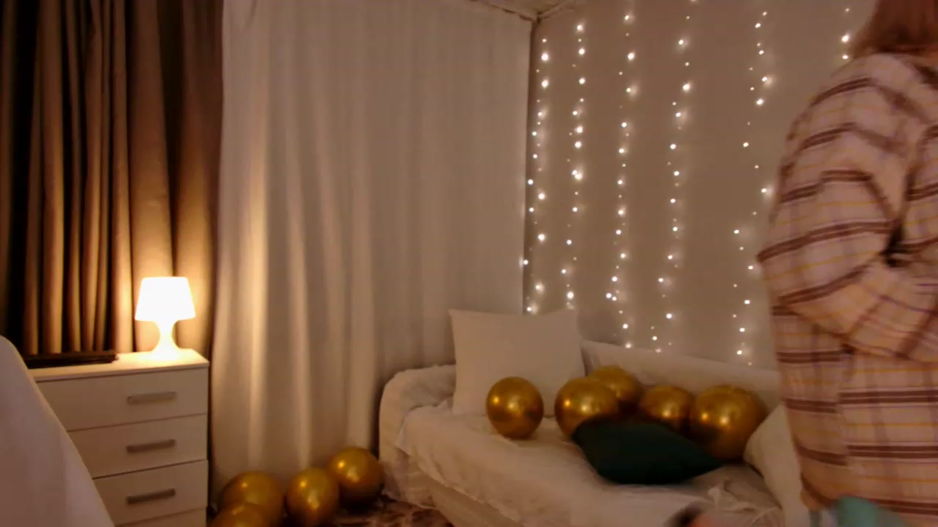 Gallery image thumbnail from Rockn_Grace's myfreecams stream on, 10/20/2023, 14:31 image 15 of 20