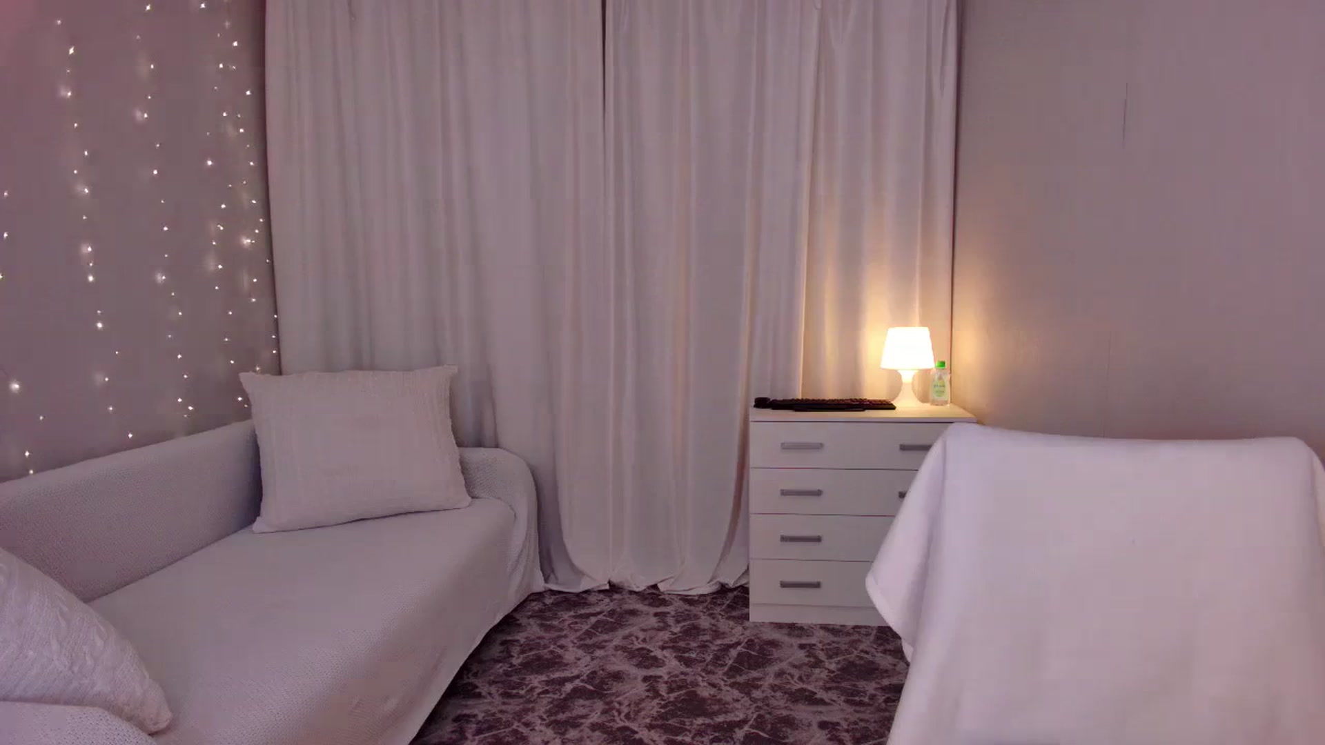 Gallery image thumbnail from Rockn_Grace's myfreecams stream on, 11/16/2023, 17:58 image 14 of 20