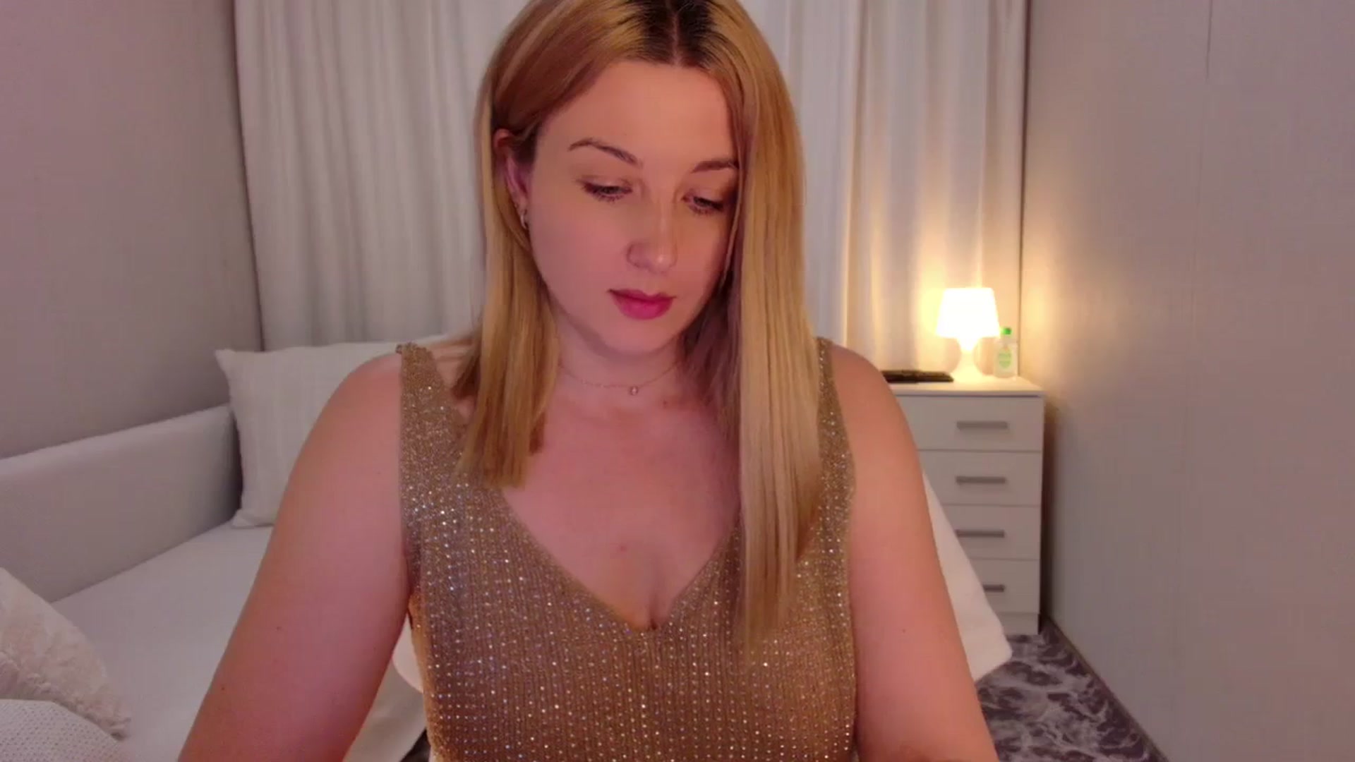 Gallery image thumbnail from Rockn_Grace's myfreecams stream on, 11/17/2023, 14:53 image 20 of 20