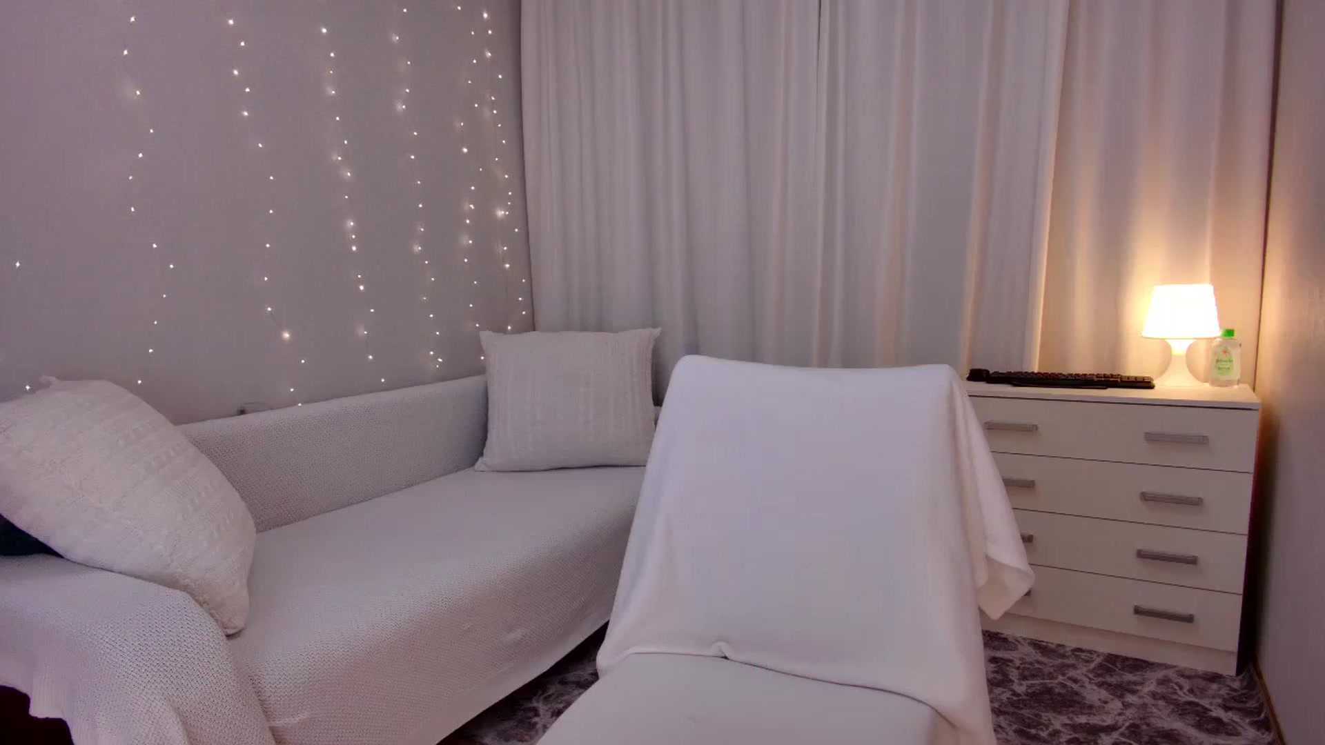 Gallery image thumbnail from Rockn_Grace's myfreecams stream on, 11/24/2023, 09:37 image 6 of 20