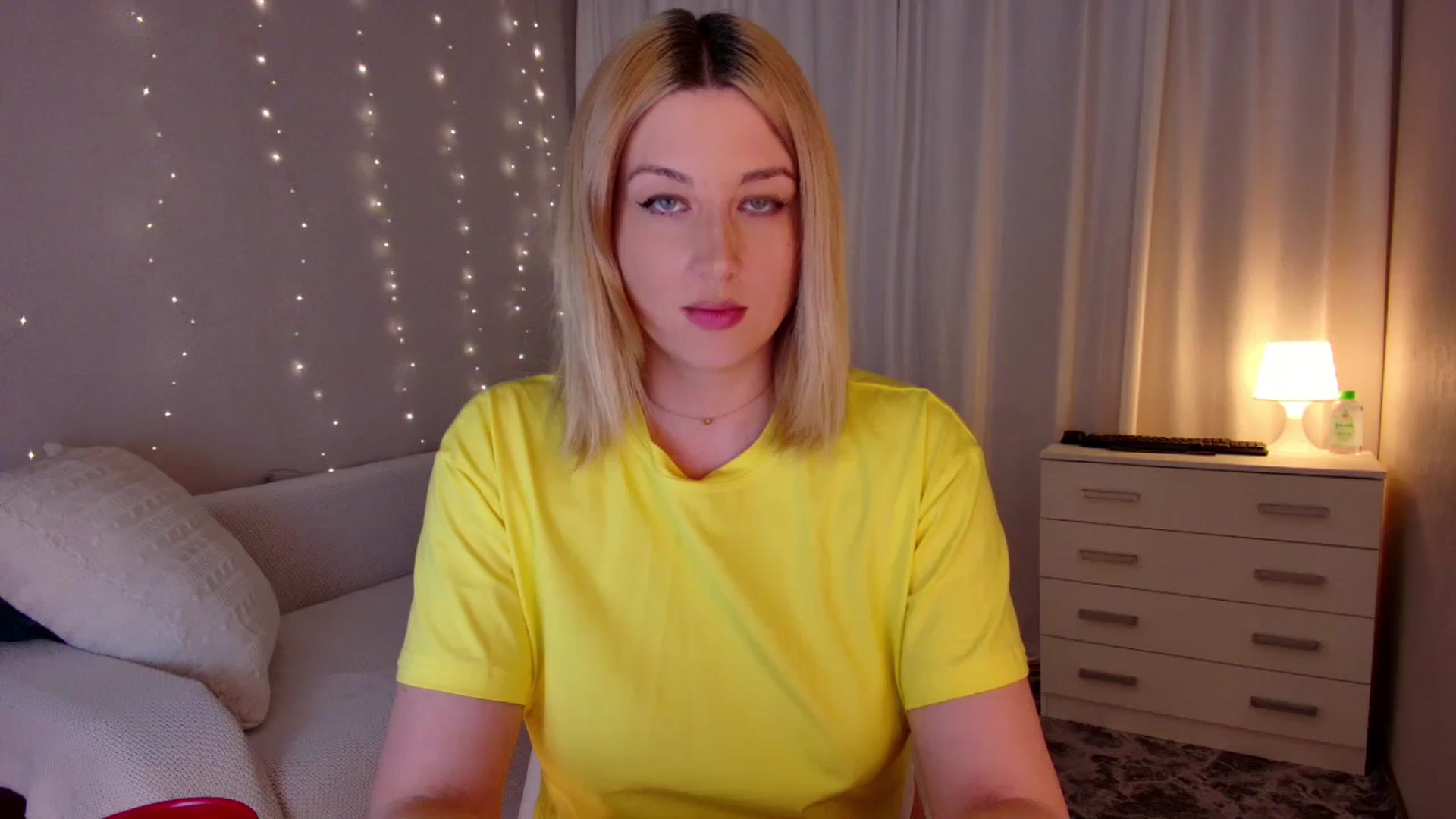 Gallery image thumbnail from Rockn_Grace's myfreecams stream on, 11/24/2023, 09:54 image 15 of 20