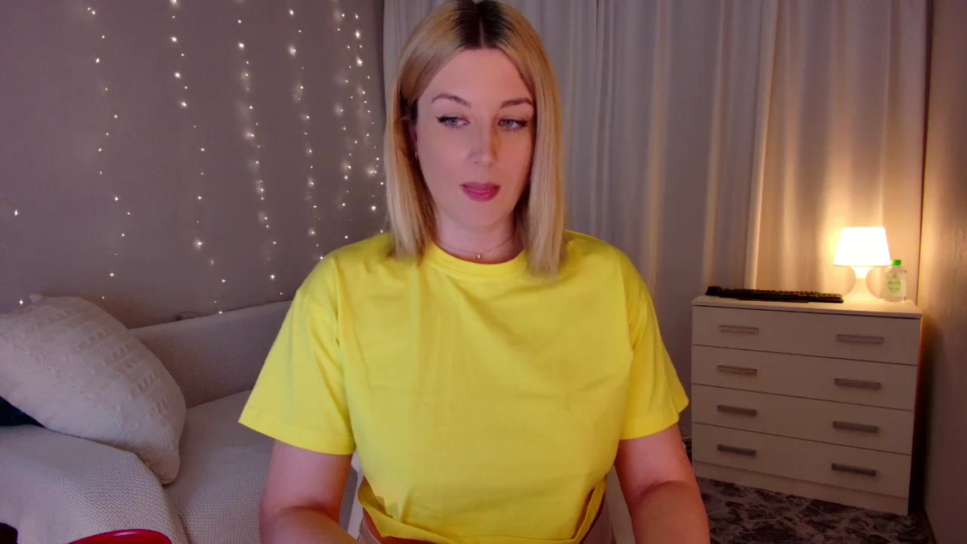 Gallery image thumbnail from Rockn_Grace's myfreecams stream on, 11/24/2023, 09:54 image 10 of 20