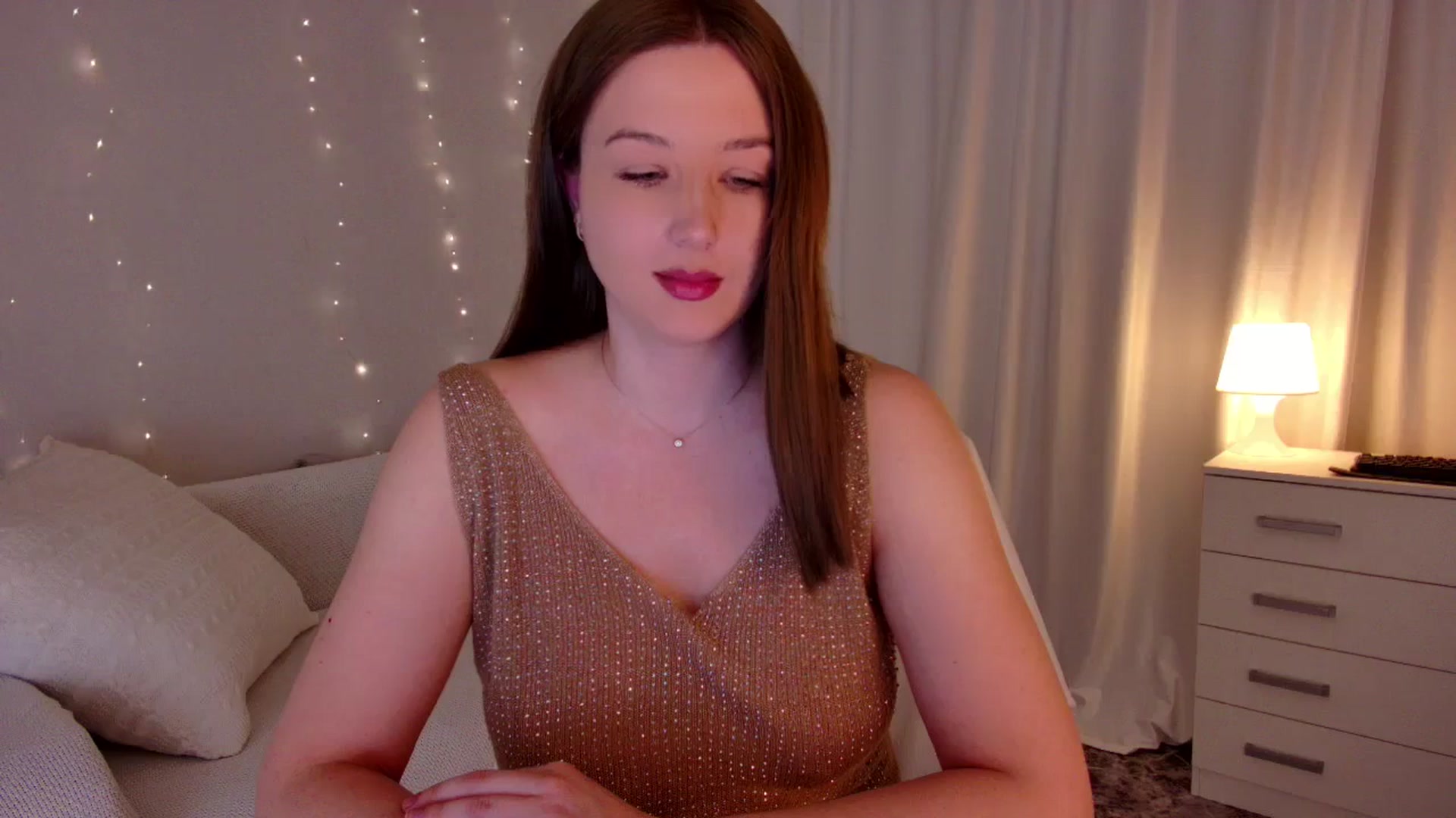 Gallery image thumbnail from Rockn_Grace's myfreecams stream on, 12/04/2023, 10:06 image 10 of 20