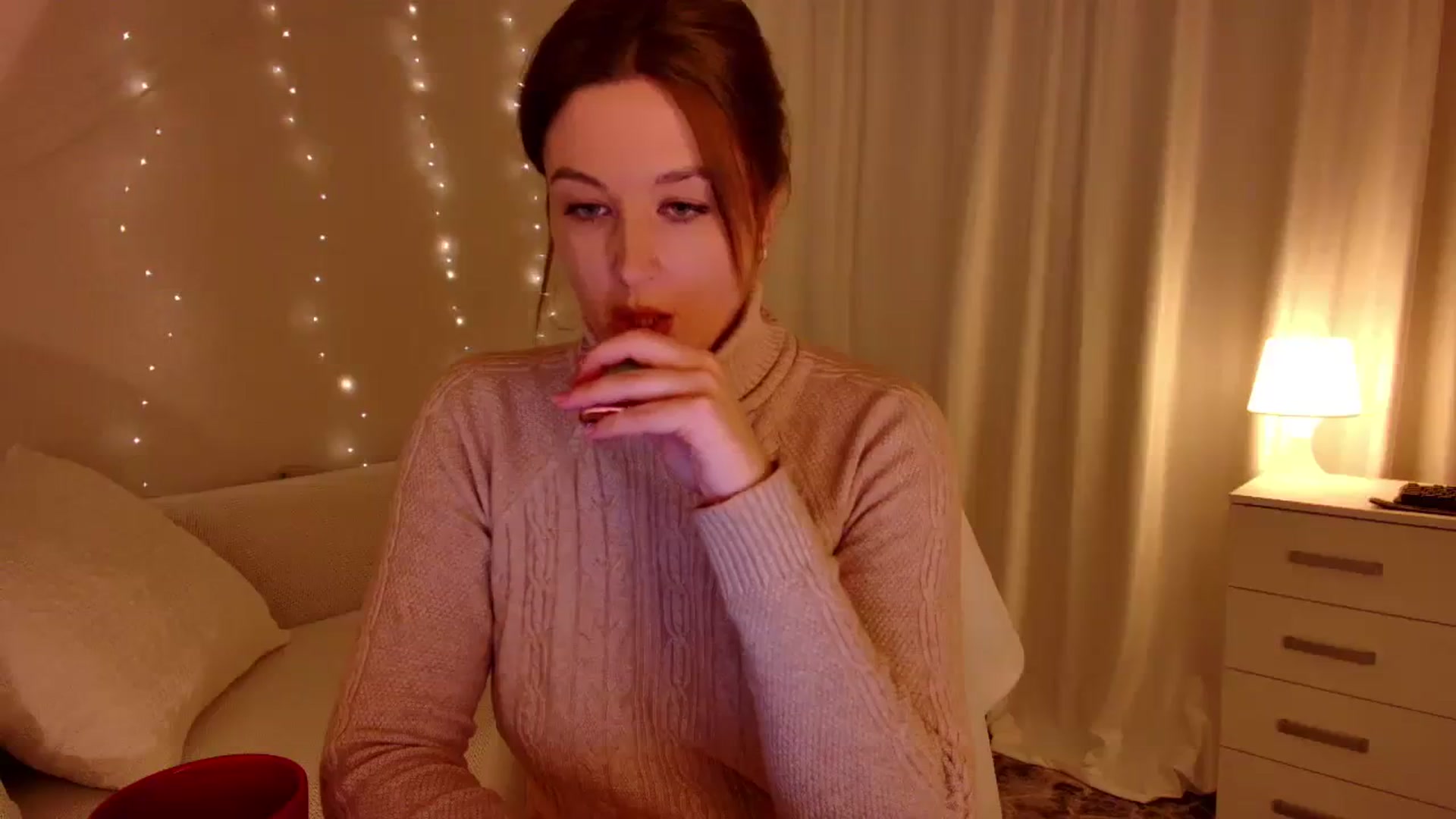 Gallery image thumbnail from Rockn_Grace's myfreecams stream on, 12/05/2023, 08:09 image 19 of 20