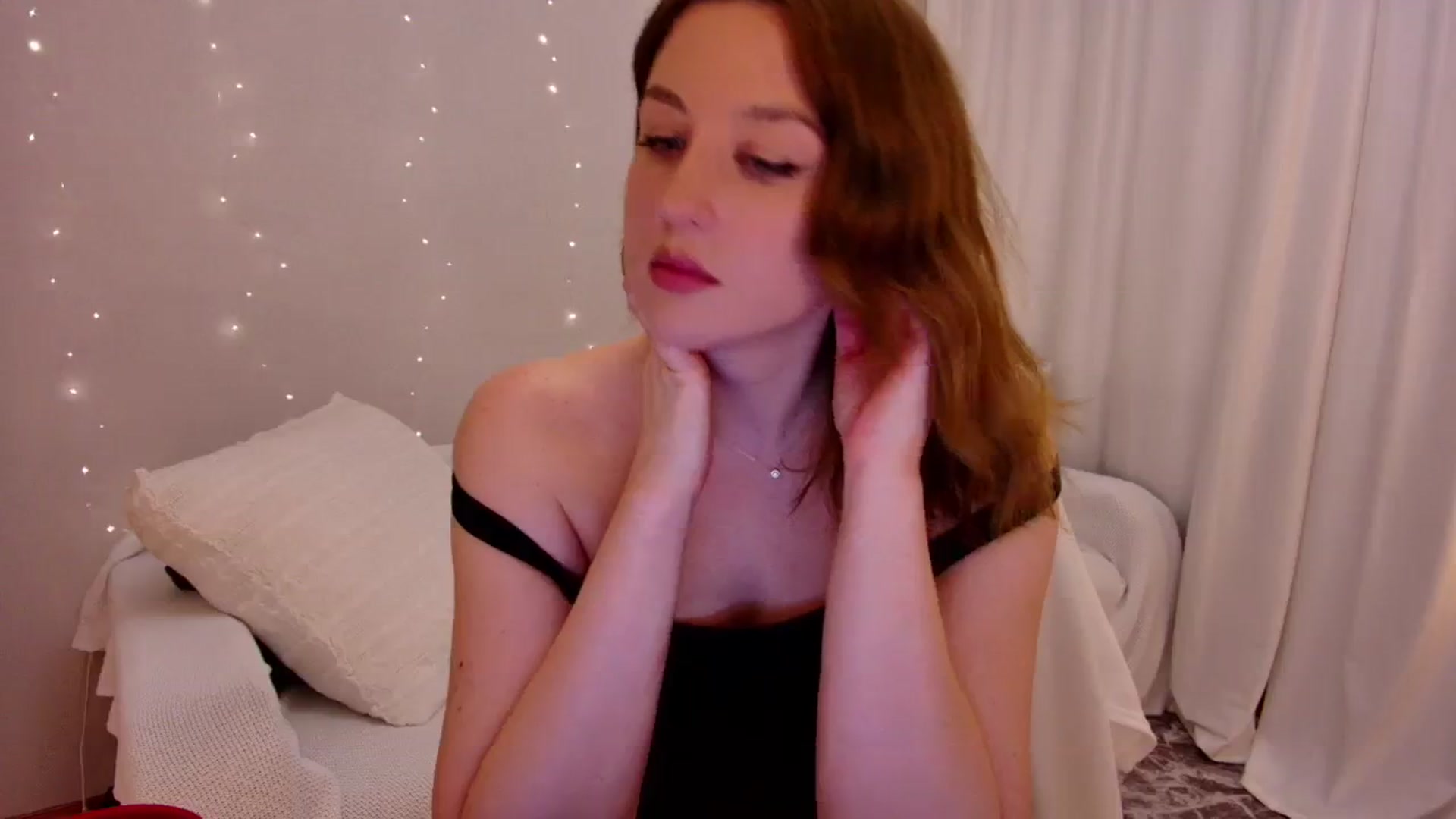 Gallery image thumbnail from Rockn_Grace's myfreecams stream on, 12/06/2023, 05:49 image 6 of 20