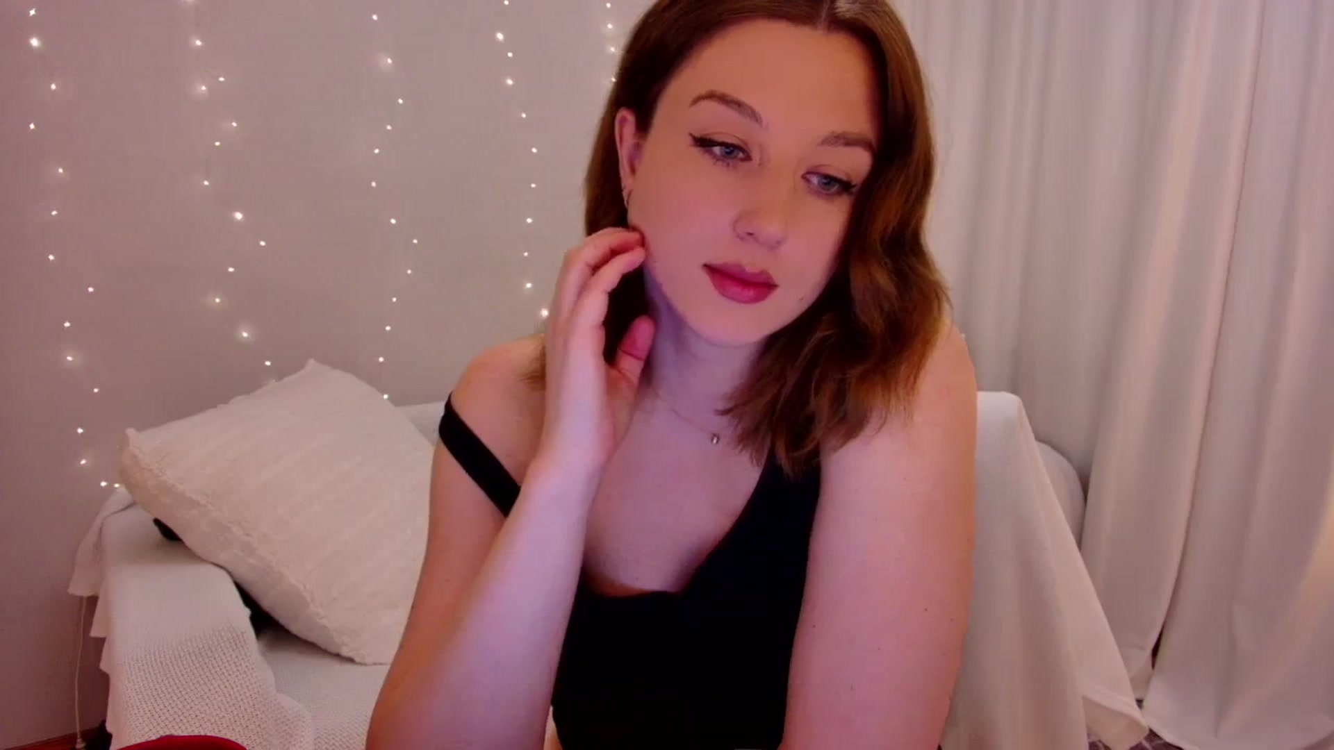 Gallery image thumbnail from Rockn_Grace's myfreecams stream on, 12/06/2023, 05:49 image 7 of 20