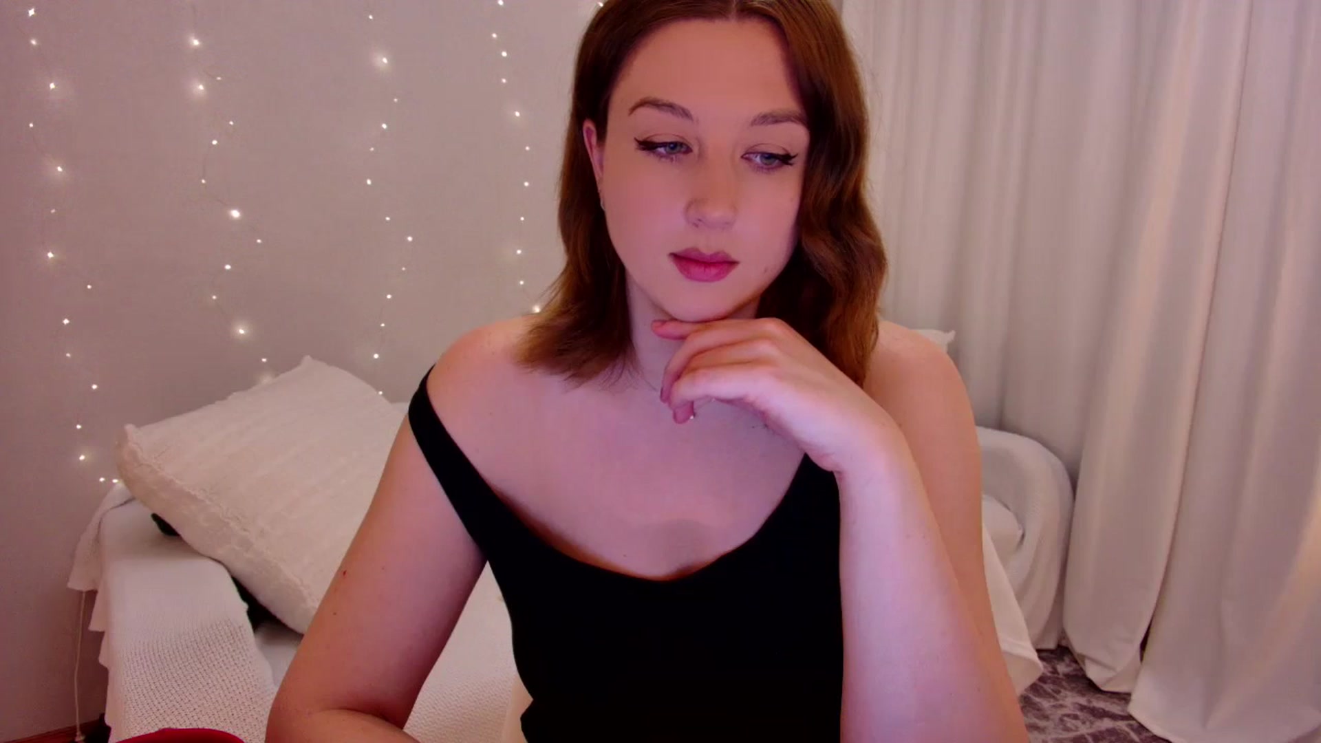 Gallery image thumbnail from Rockn_Grace's myfreecams stream on, 12/06/2023, 05:49 image 8 of 20