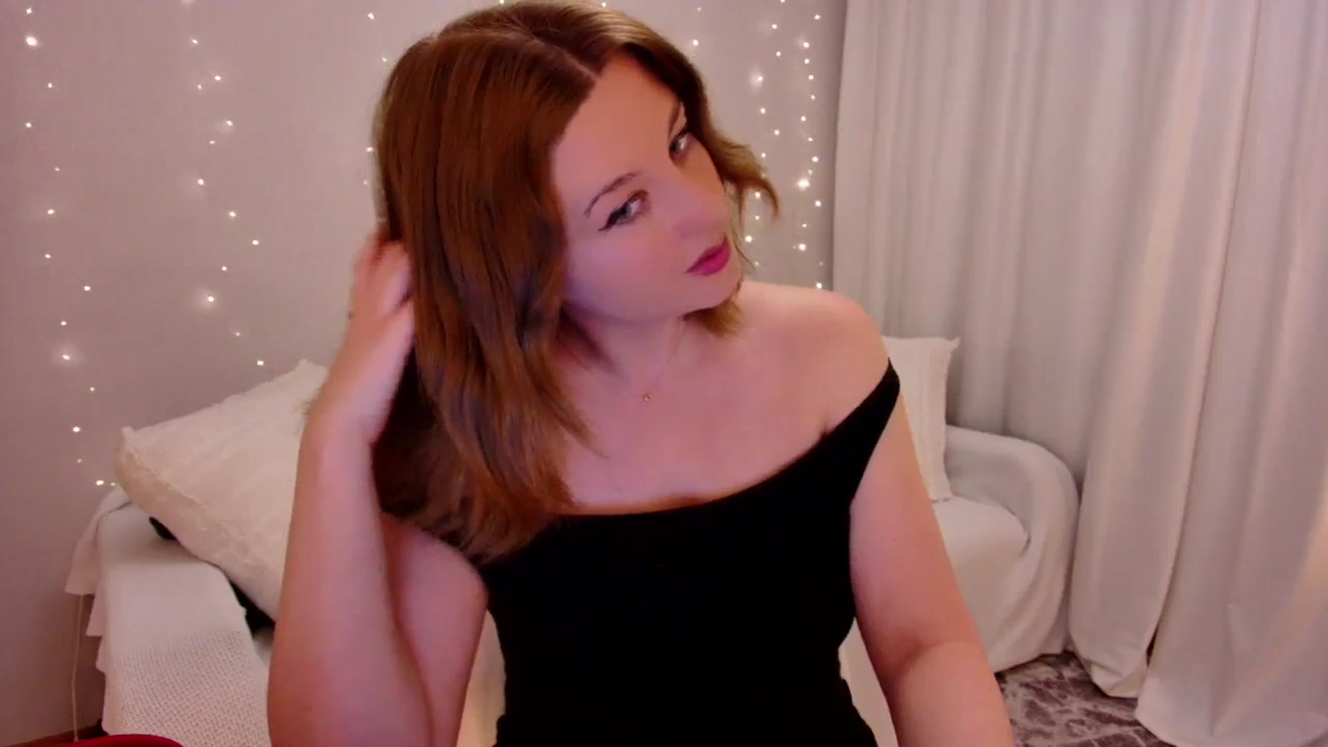 Gallery image thumbnail from Rockn_Grace's myfreecams stream on, 12/06/2023, 05:49 image 3 of 20