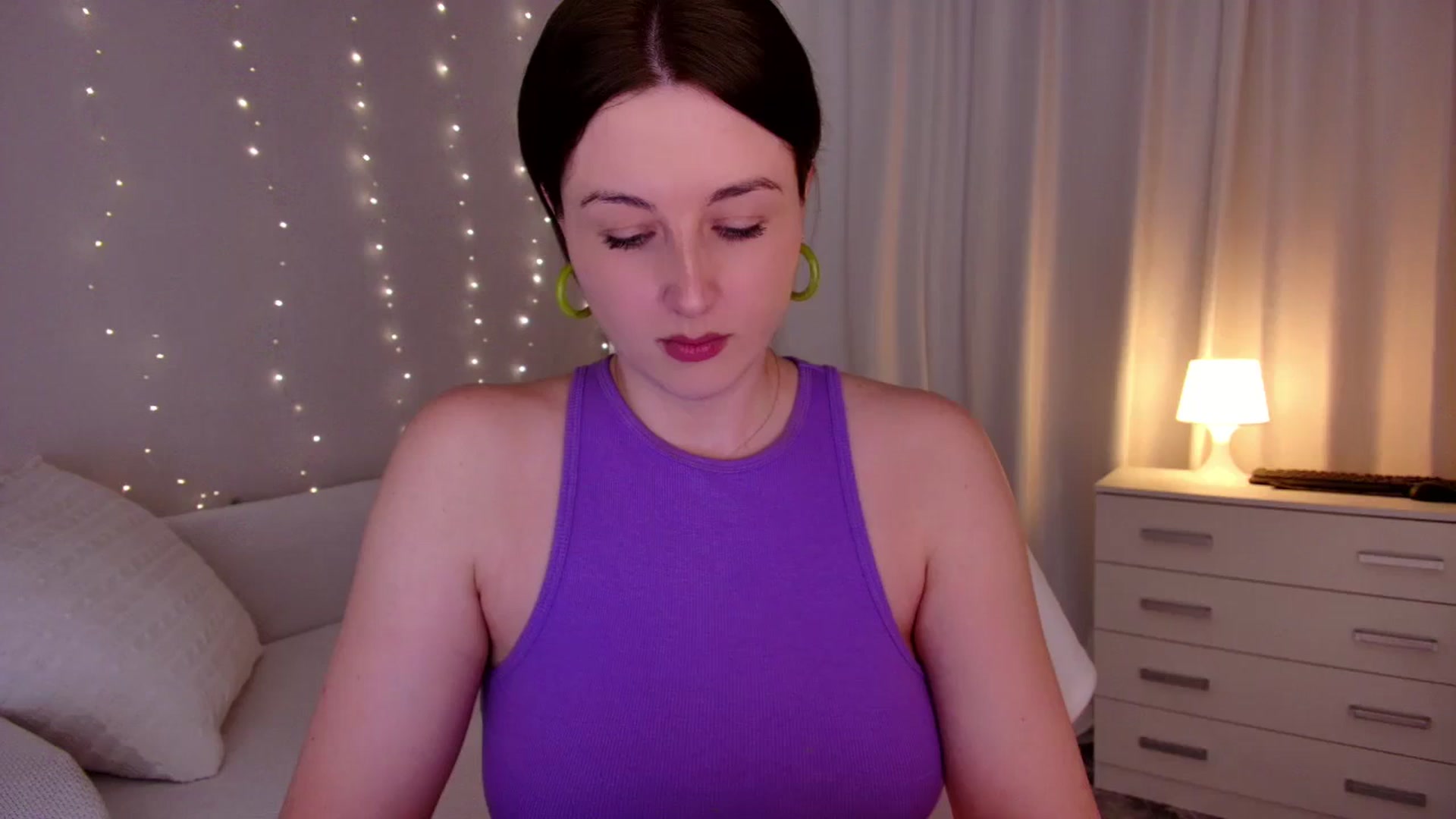 Gallery image thumbnail from Rockn_Grace's myfreecams stream on, 12/12/2023, 12:19 image 19 of 20