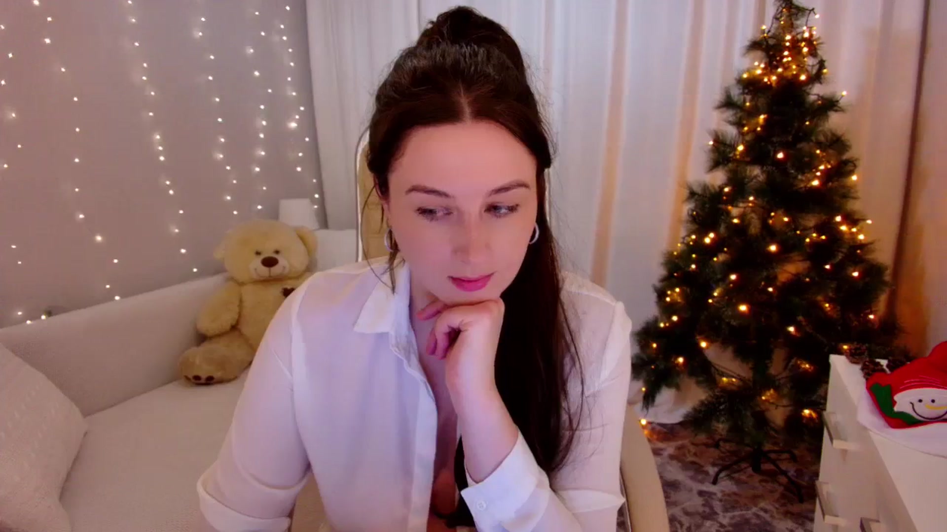 Gallery image thumbnail from Rockn_Grace's myfreecams stream on, 12/25/2023, 13:11 image 17 of 20