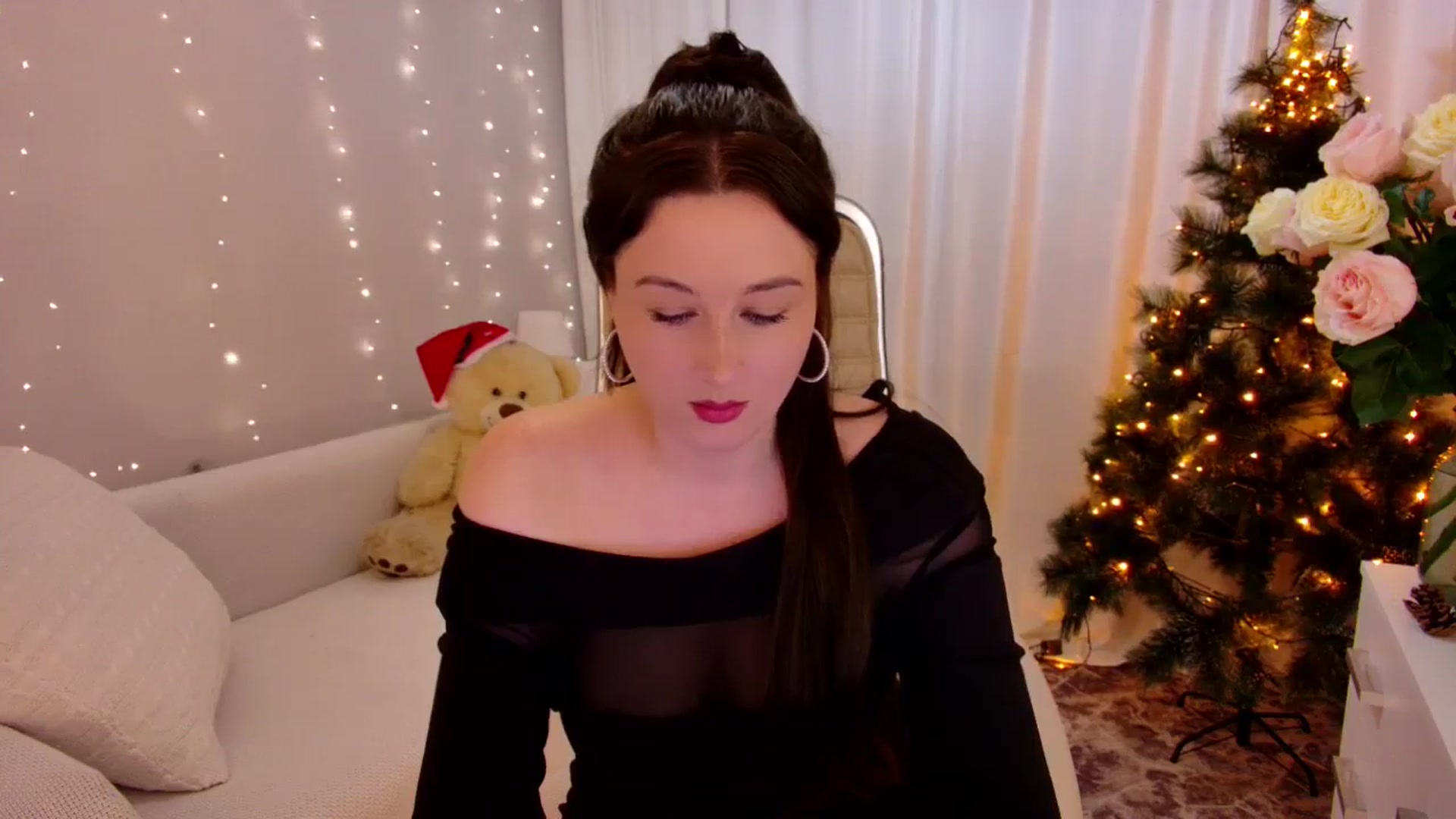 Gallery image thumbnail from Rockn_Grace's myfreecams stream on, 12/27/2023, 06:41 image 16 of 20