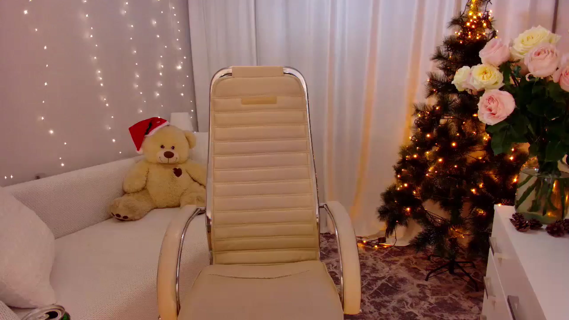 Gallery image thumbnail from Rockn_Grace's myfreecams stream on, 12/27/2023, 12:21 image 16 of 20
