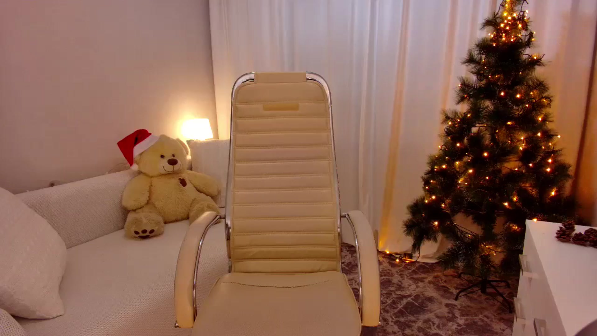 Gallery image thumbnail from Rockn_Grace's myfreecams stream on, 12/28/2023, 08:02 image 8 of 20