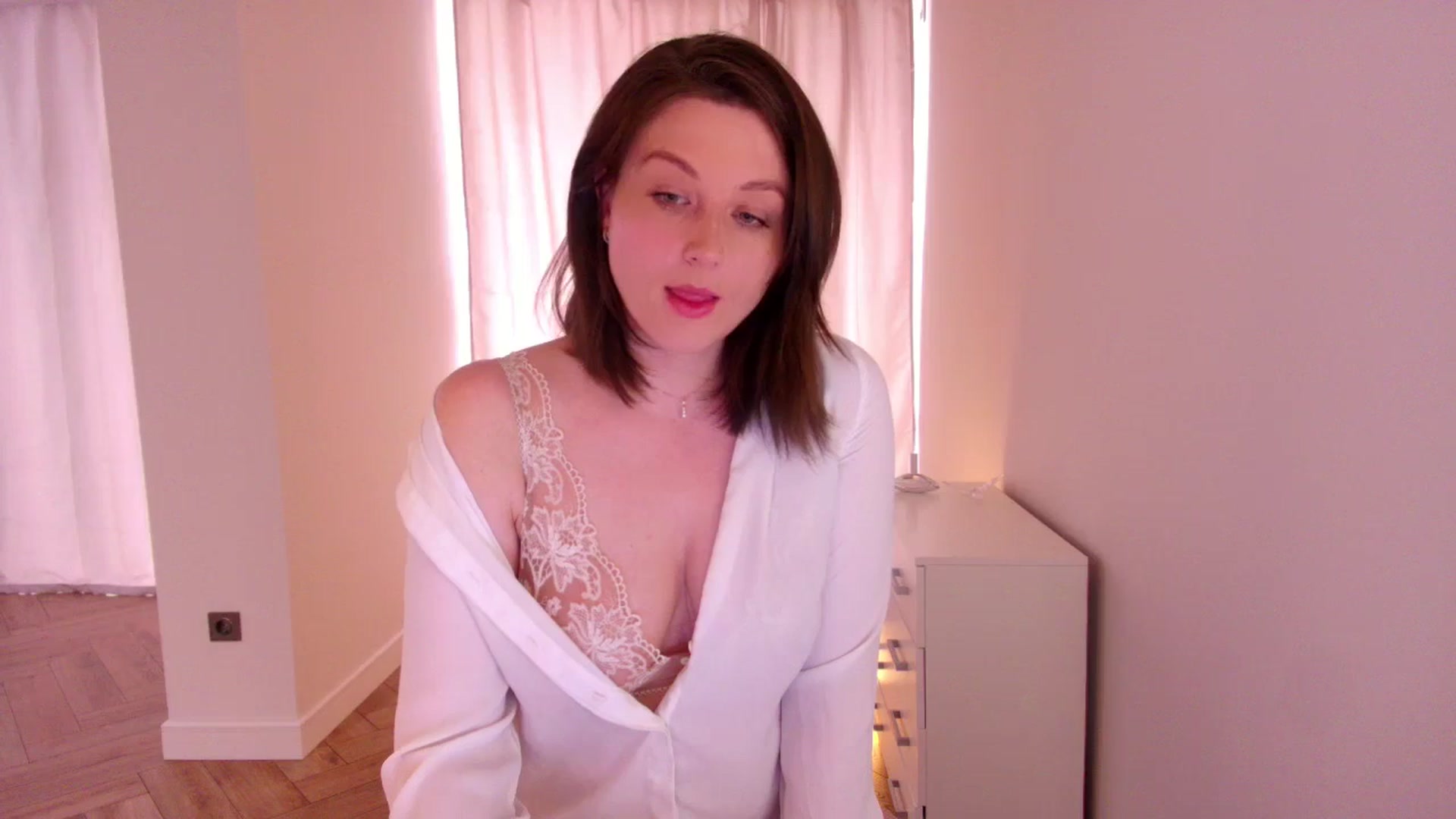Gallery image thumbnail from Rockn_Grace's myfreecams stream on, 04/20/2024, 06:46 image 2 of 20