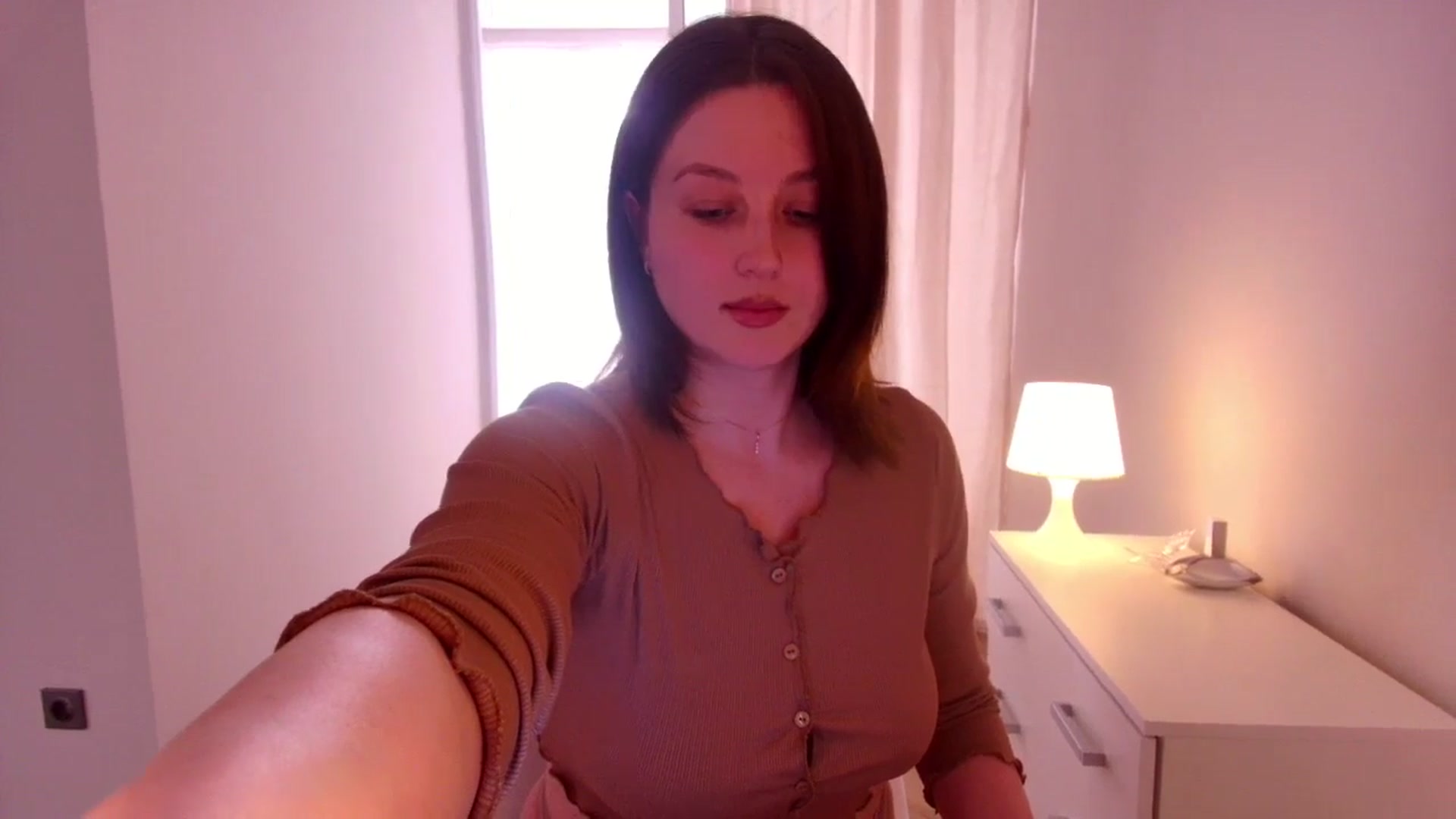 Gallery image thumbnail from Rockn_Grace's myfreecams stream on, 04/22/2024, 07:14 image 4 of 20