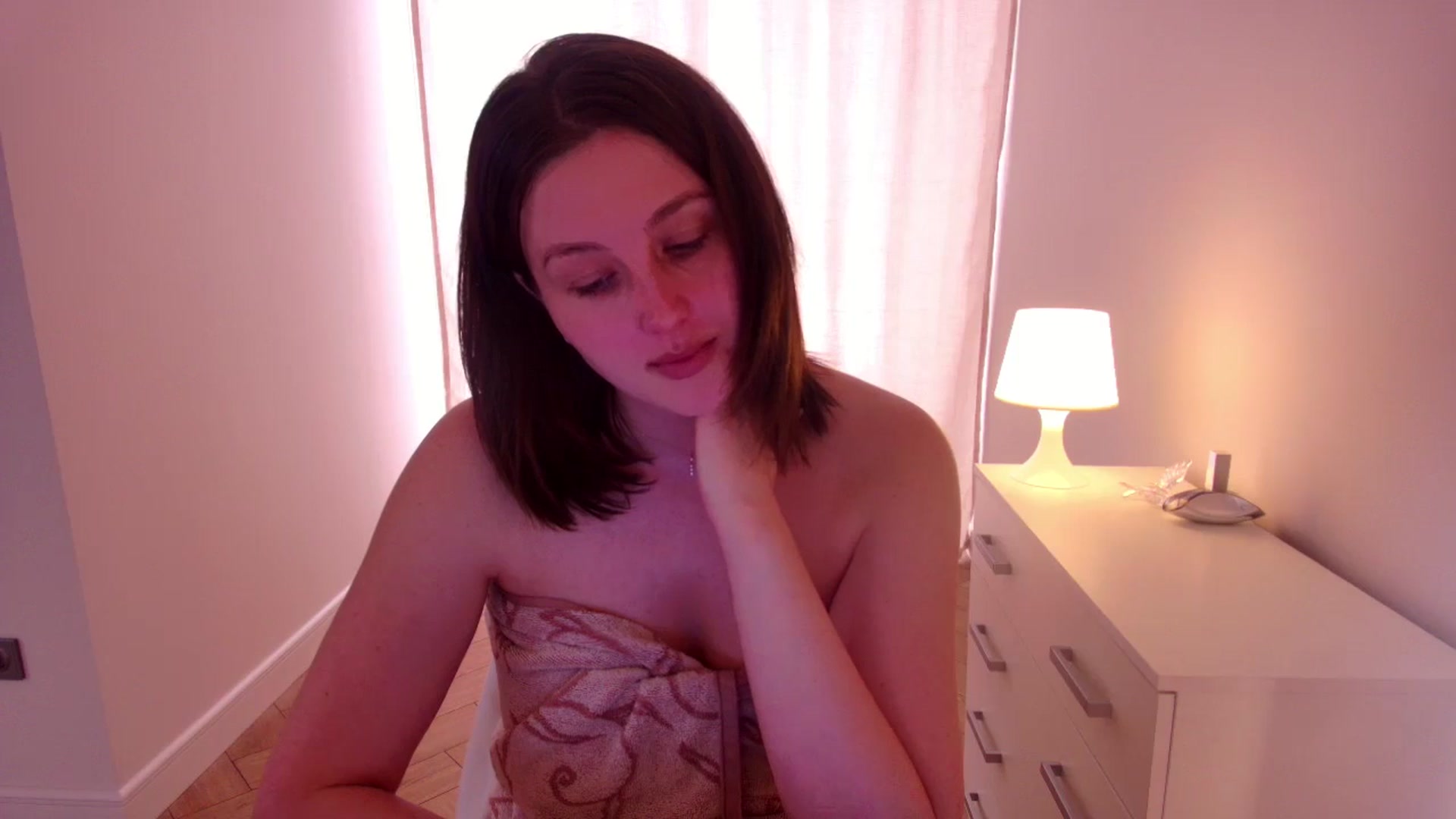 Gallery image thumbnail from Rockn_Grace's myfreecams stream on, 04/22/2024, 09:16 image 12 of 20