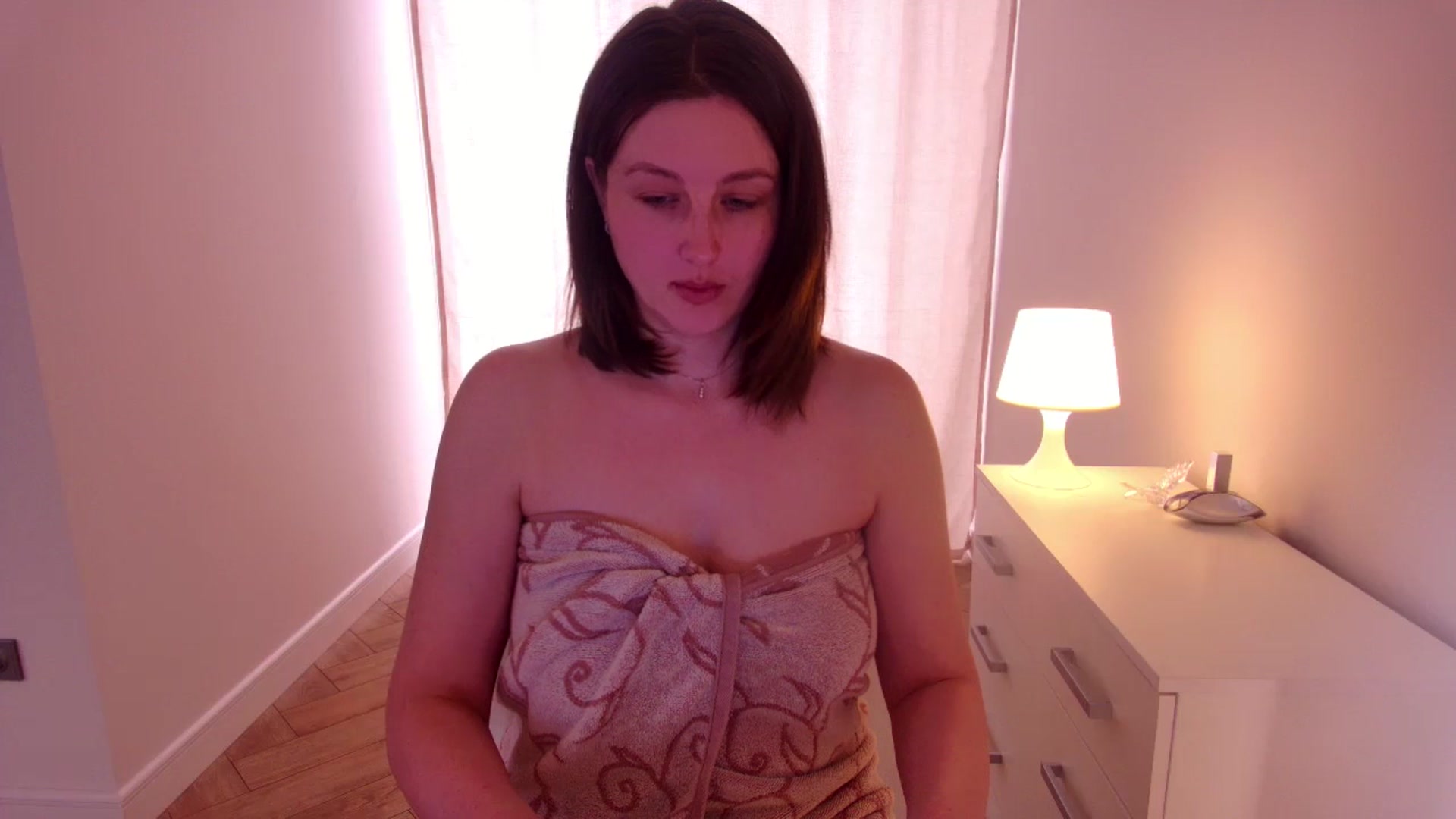 Gallery image thumbnail from Rockn_Grace's myfreecams stream on, 04/22/2024, 09:16 image 10 of 20