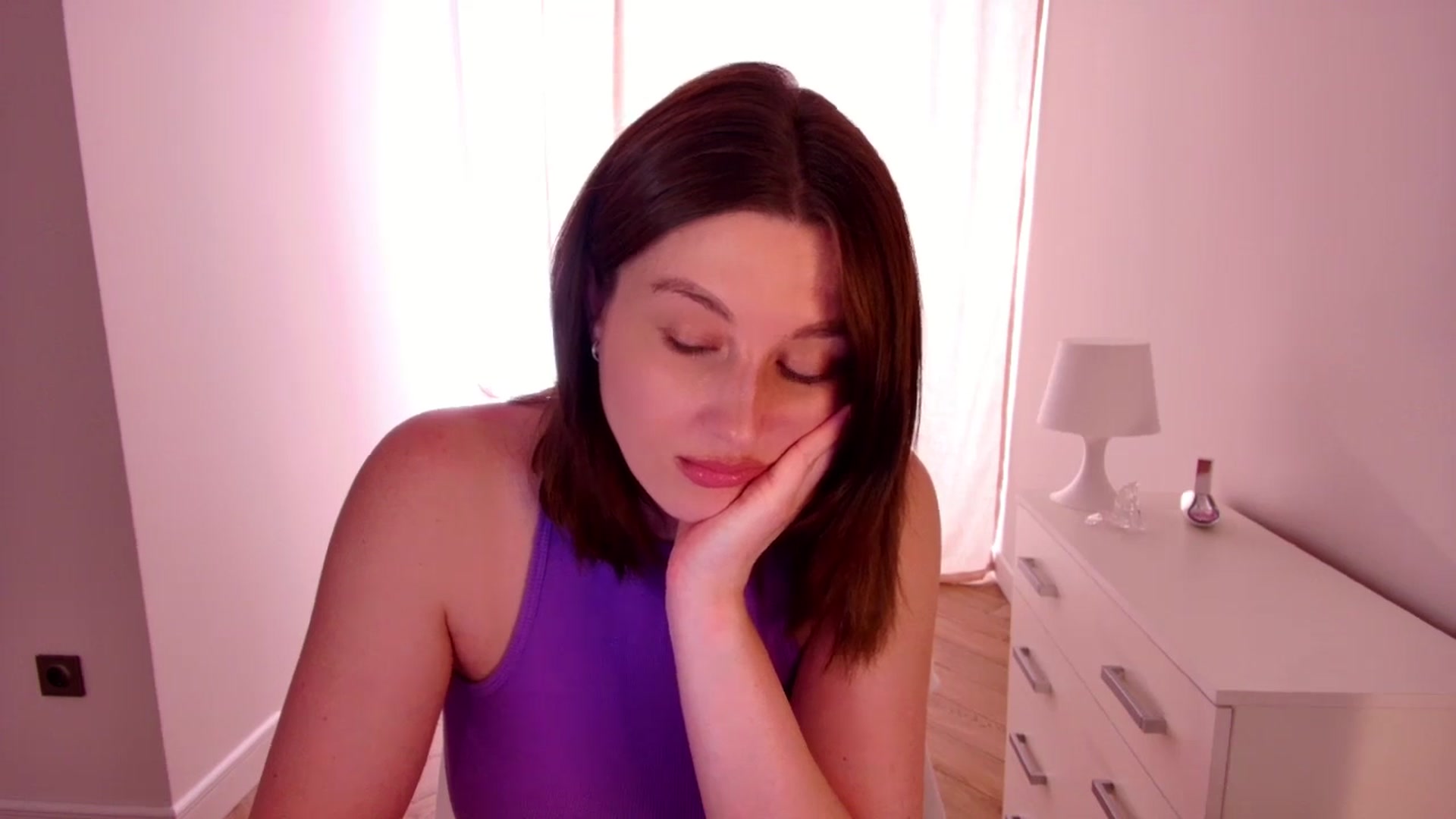 Gallery image thumbnail from Rockn_Grace's myfreecams stream on, 04/23/2024, 09:10 image 7 of 20
