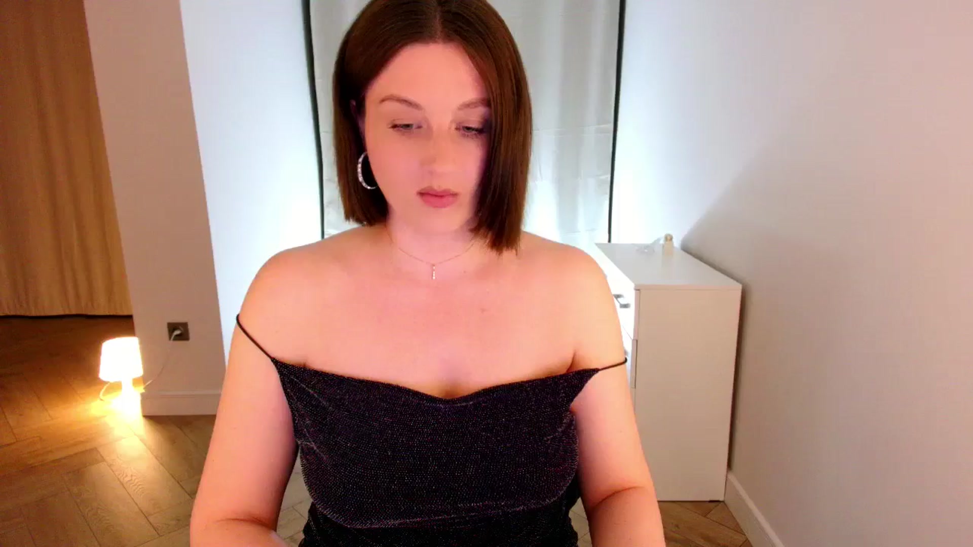Gallery image thumbnail from Rockn_Grace's myfreecams stream on, 04/29/2024, 20:53 image 9 of 20