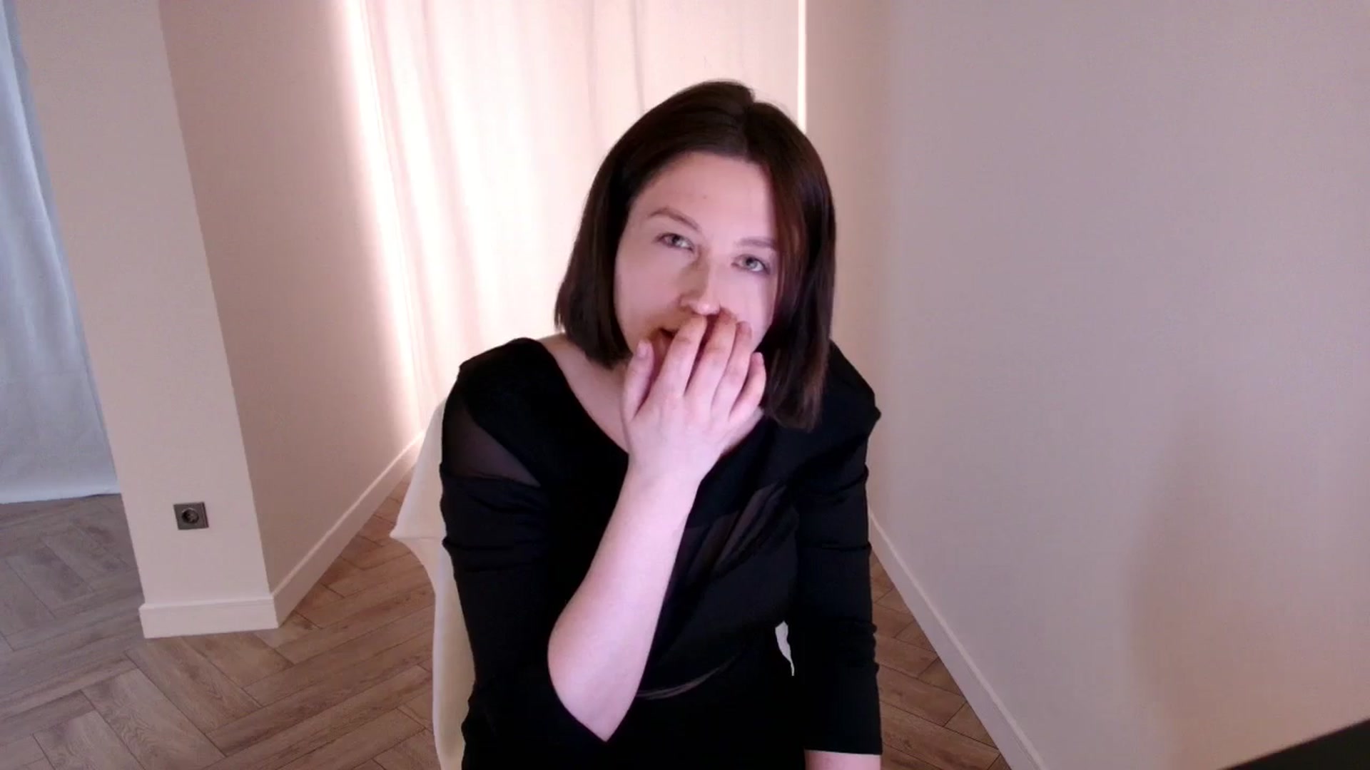 Gallery image thumbnail from Rockn_Grace's myfreecams stream on, 05/07/2024, 08:23 image 18 of 20