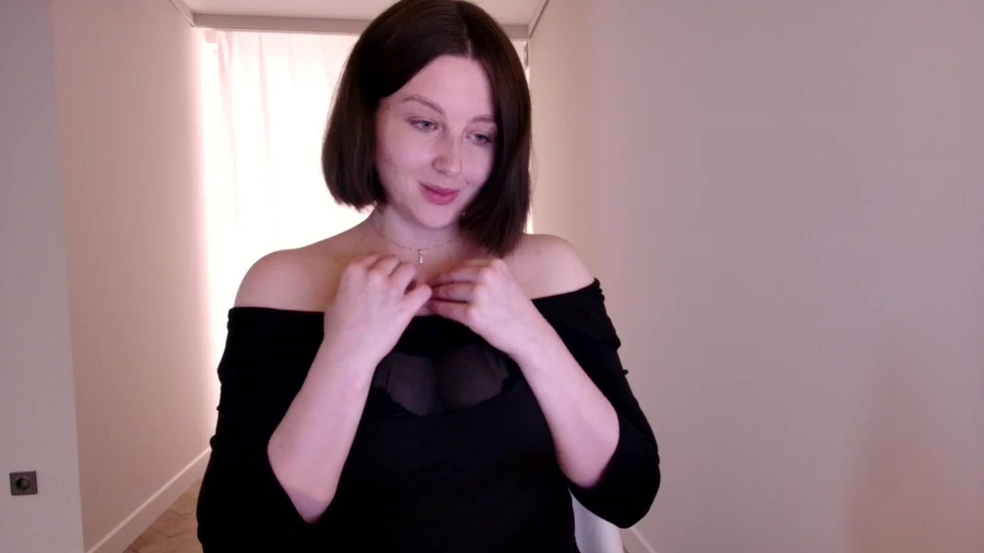 Gallery image thumbnail from Rockn_Grace's myfreecams stream on, 05/07/2024, 09:02 image 13 of 20