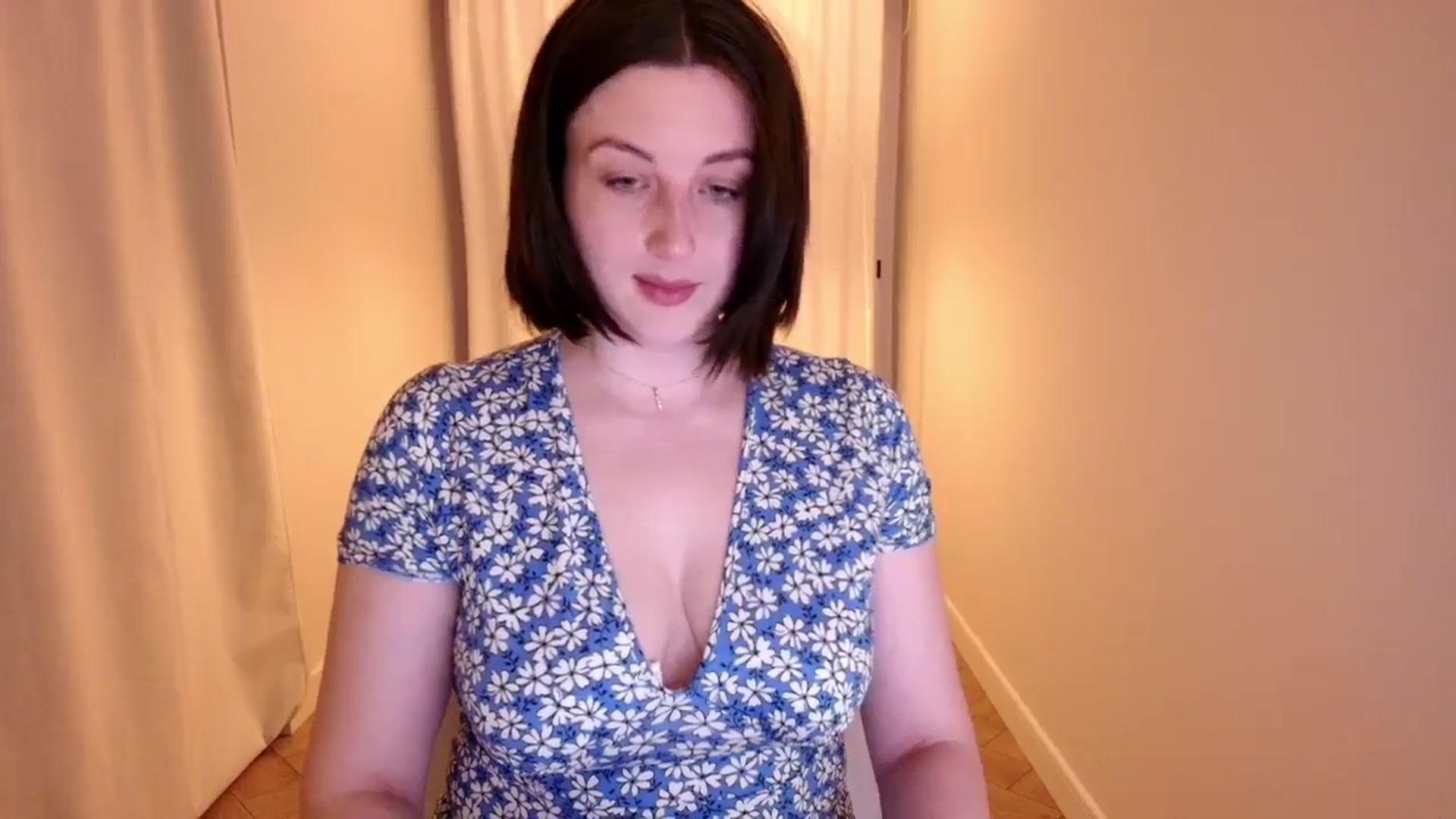 Gallery image thumbnail from Rockn_Grace's myfreecams stream on, 05/14/2024, 16:41 image 10 of 20