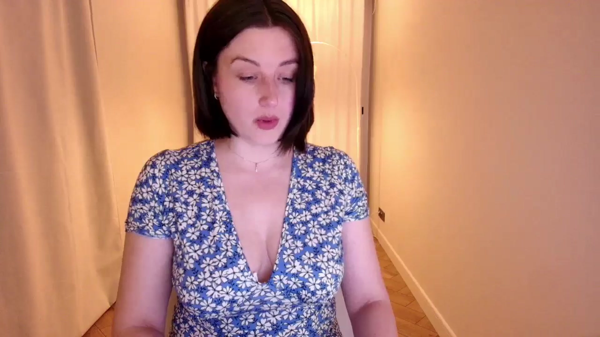 Gallery image thumbnail from Rockn_Grace's myfreecams stream on, 05/14/2024, 16:41 image 12 of 20