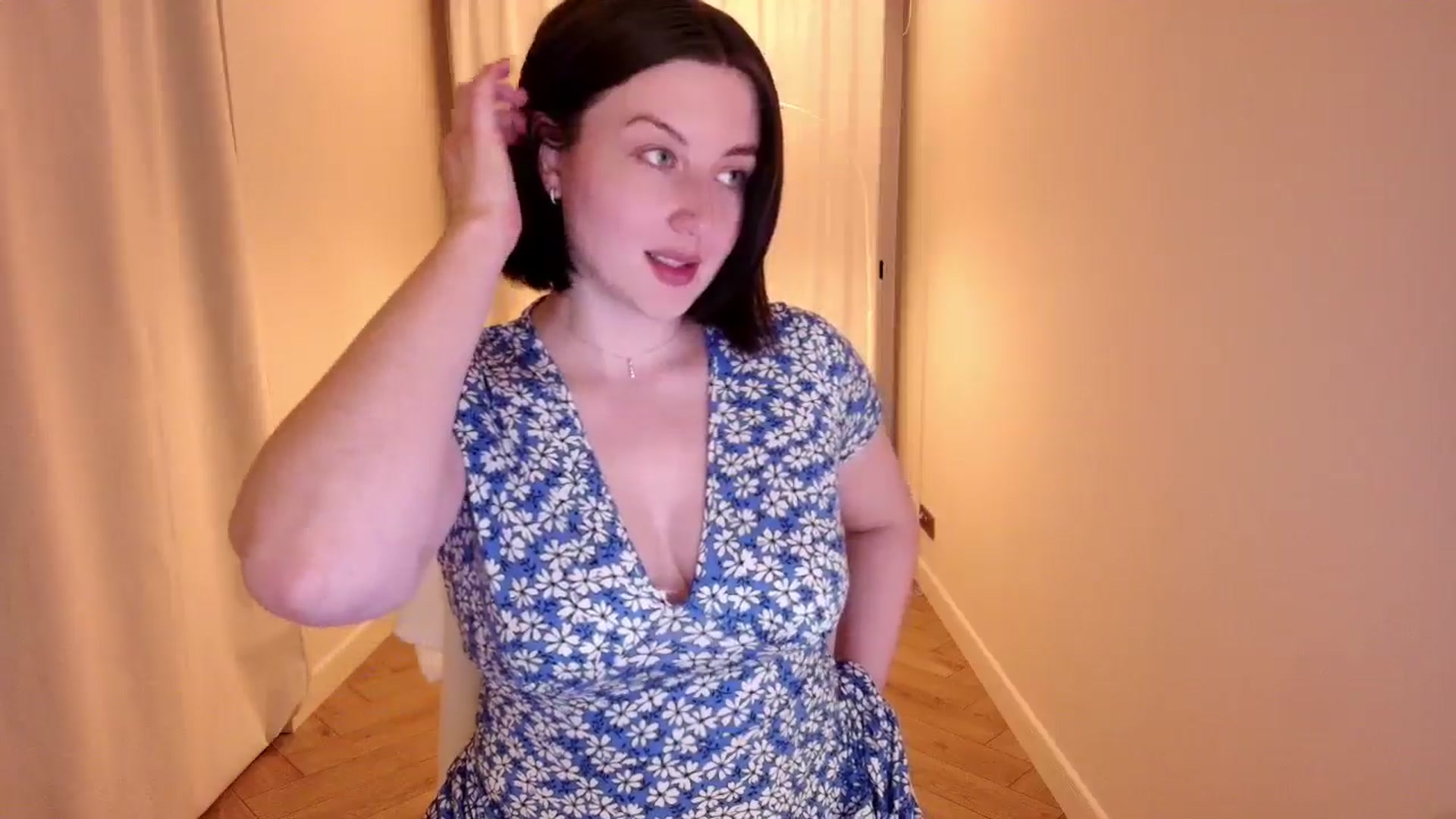 Gallery image thumbnail from Rockn_Grace's myfreecams stream on, 05/14/2024, 17:00 image 4 of 20